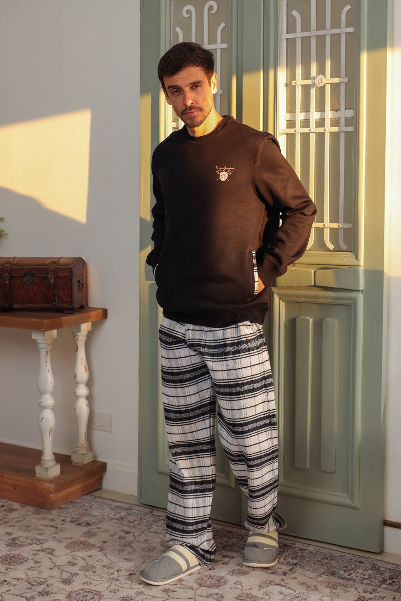 بيجامات رجالي