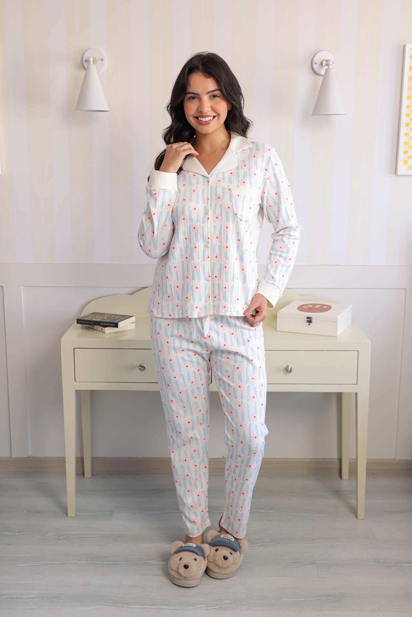 بيجاما انترلوك مطبوع روتاري كلاسيك بزراير