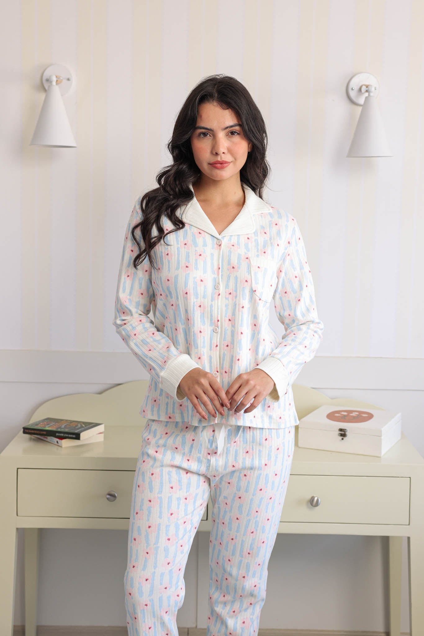 بيجاما انترلوك مطبوع روتاري كلاسيك بزراير