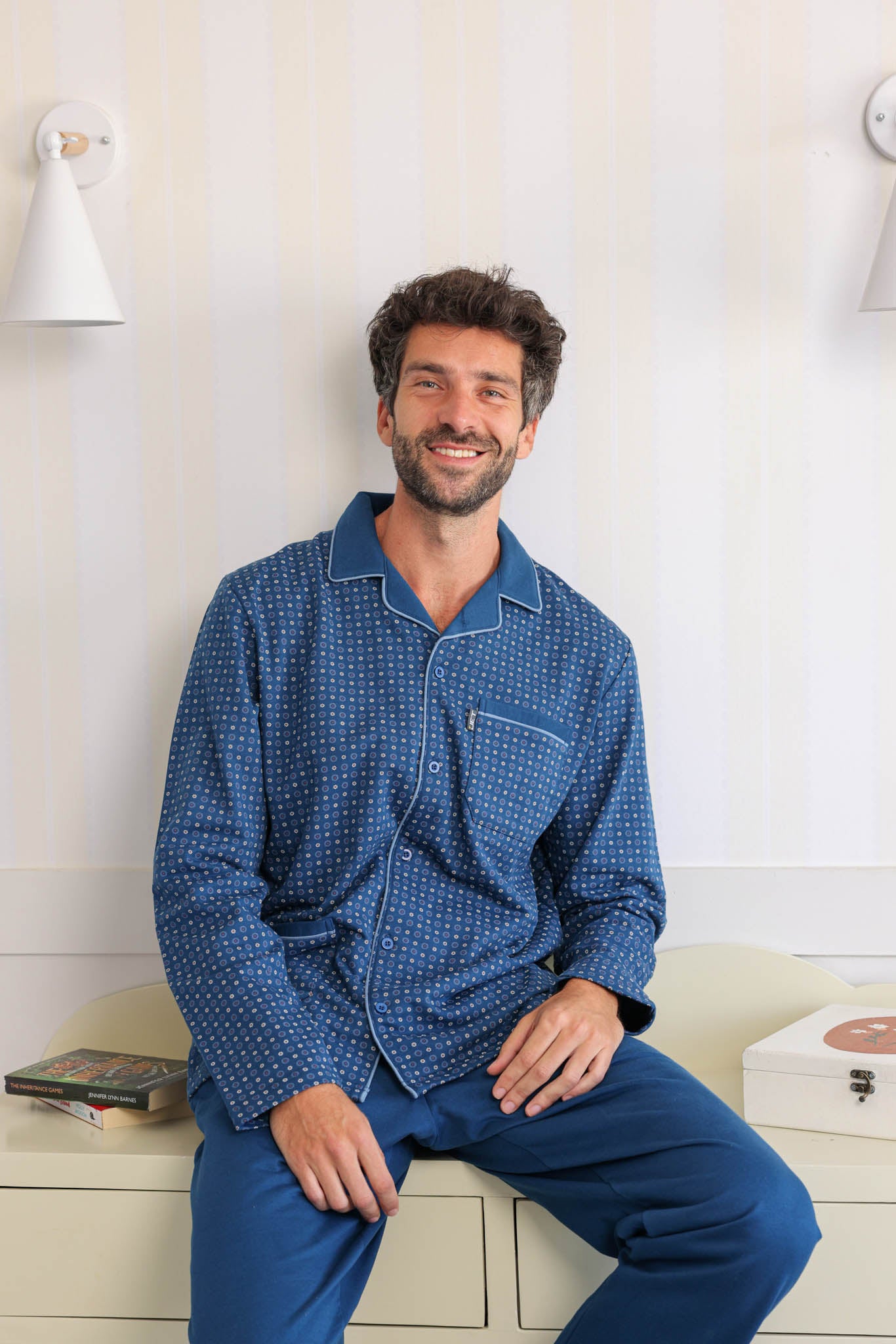 بيجاما رجالي ميلتون كلاسيك بزراير مطبوع