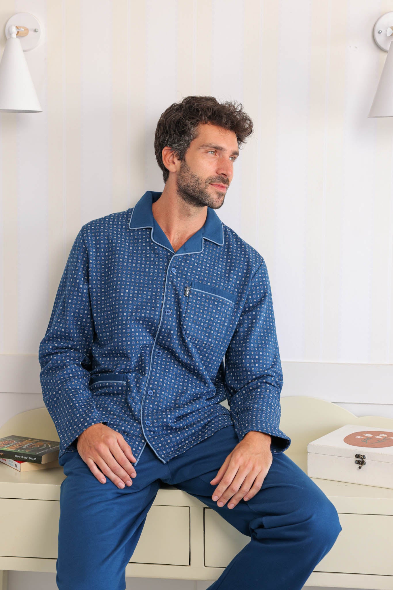 بيجاما رجالي ميلتون كلاسيك بزراير مطبوع