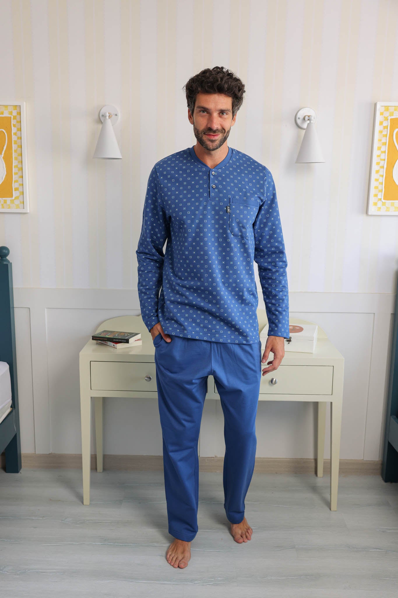 بيجاما ميلتون توب مطبوع روتاري بنطلون ساده