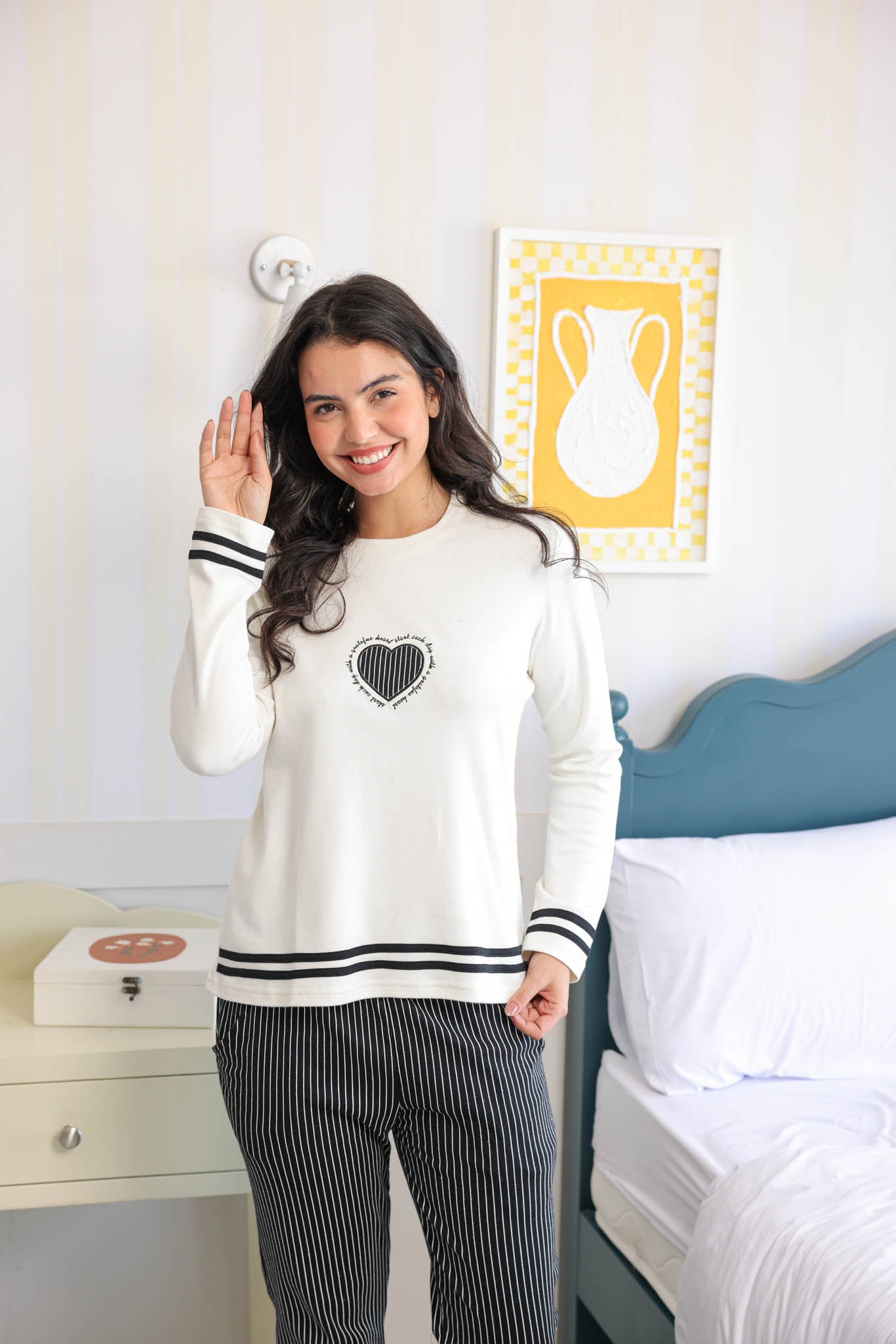 بيجاما حريمي انترلوك تطريز قلب بنطلون مخطط