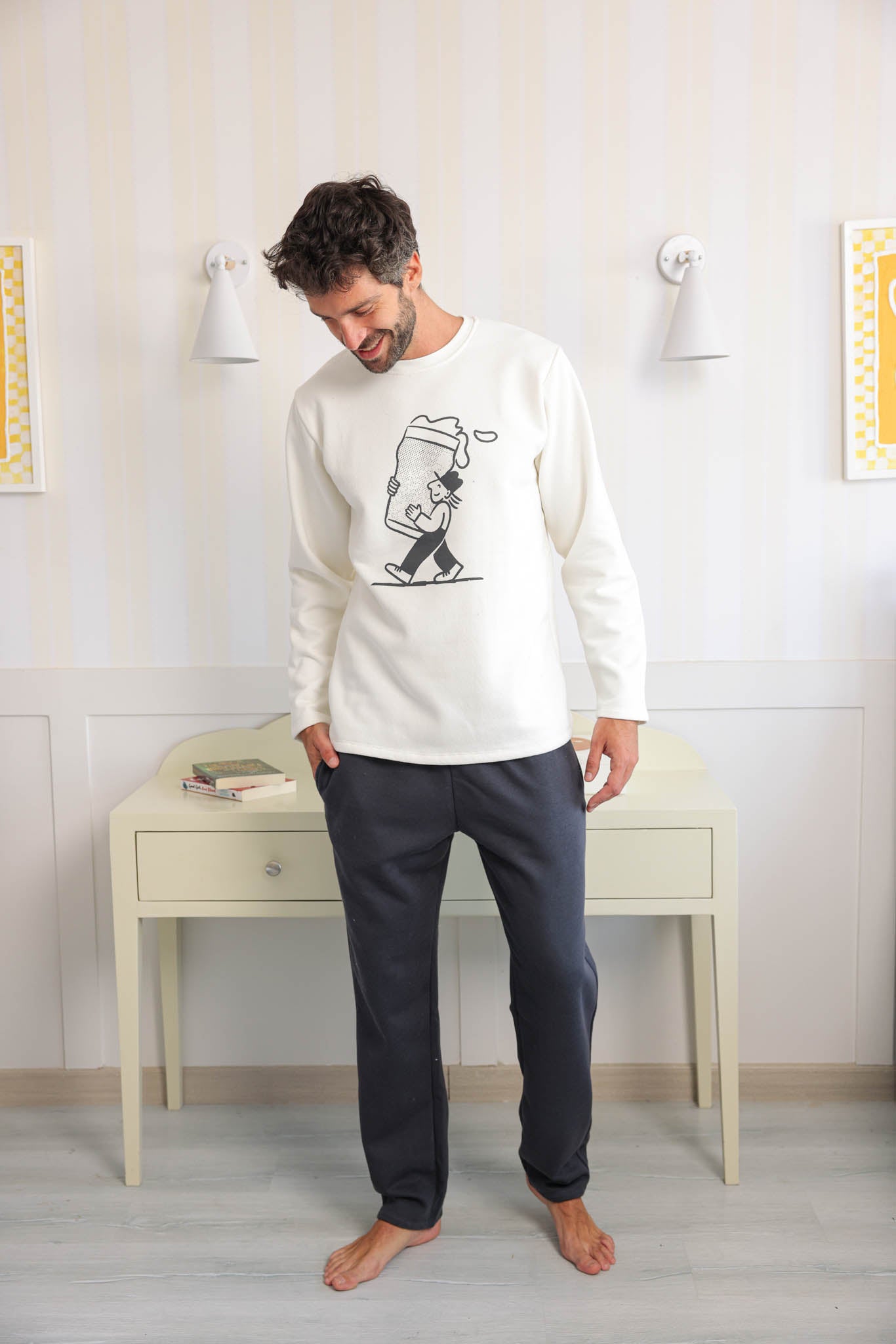 بيجاما ميلتون مطبوع بنطلون ساده