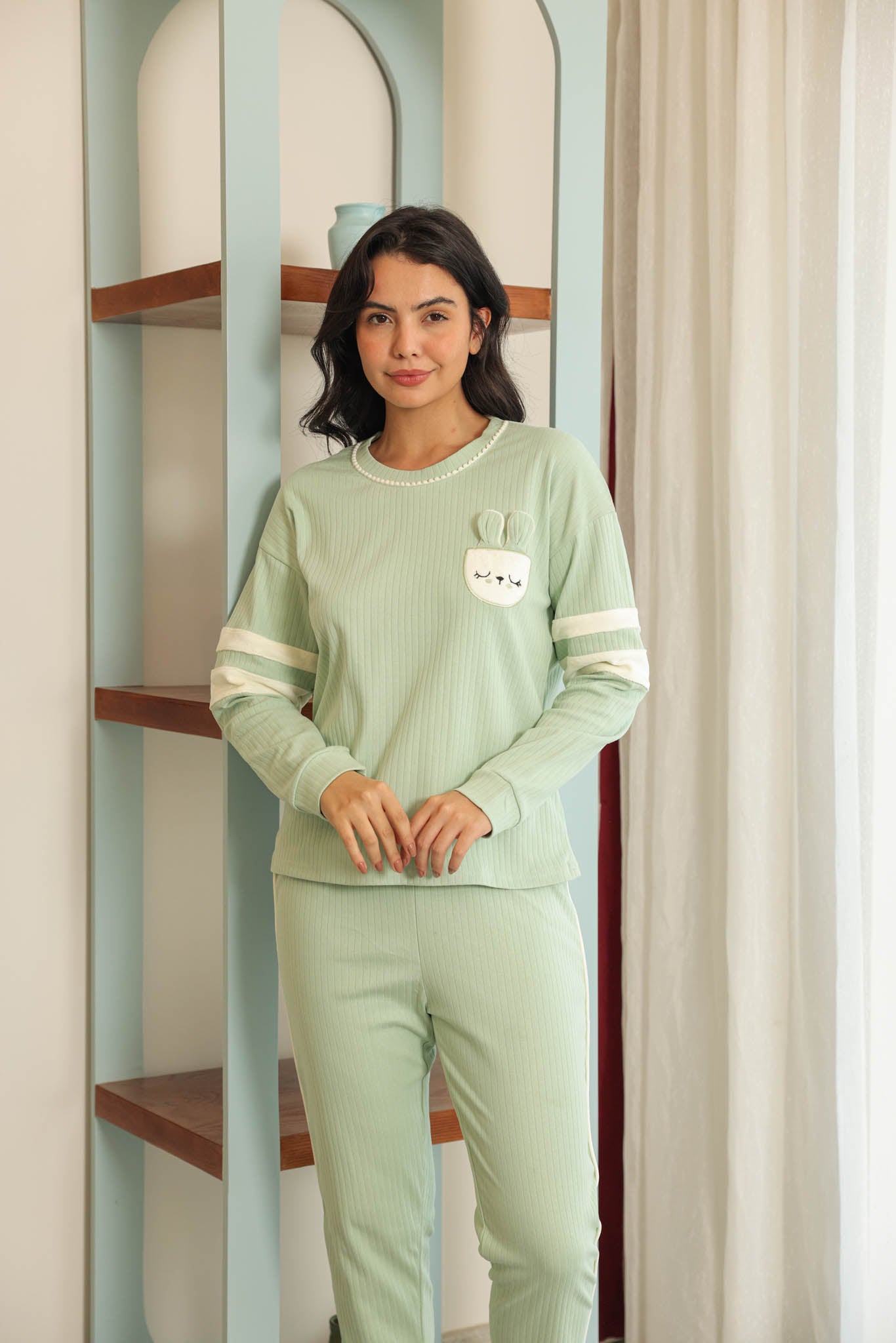 بيجاما حريمي انترلوك تطريز علي الصدر