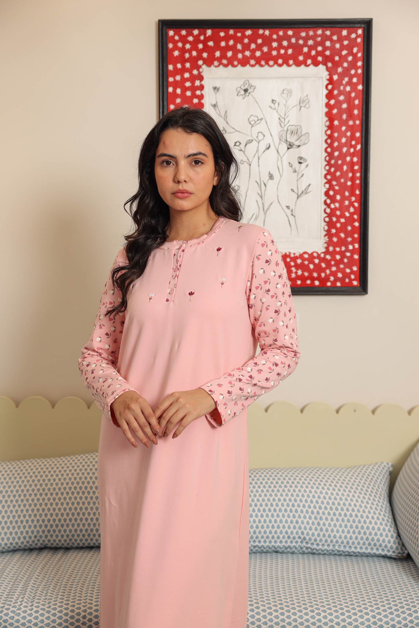 قميص بيت ميلتون ساده مطرز