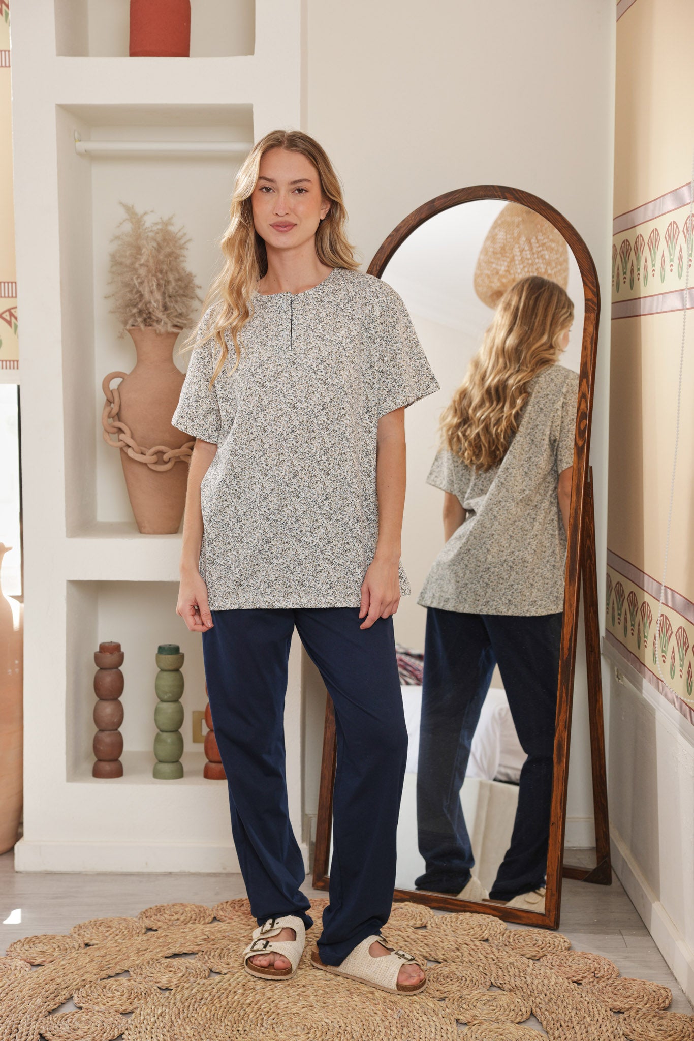 بيجاما نص كم مطبوع روتاري بنطلون ساده