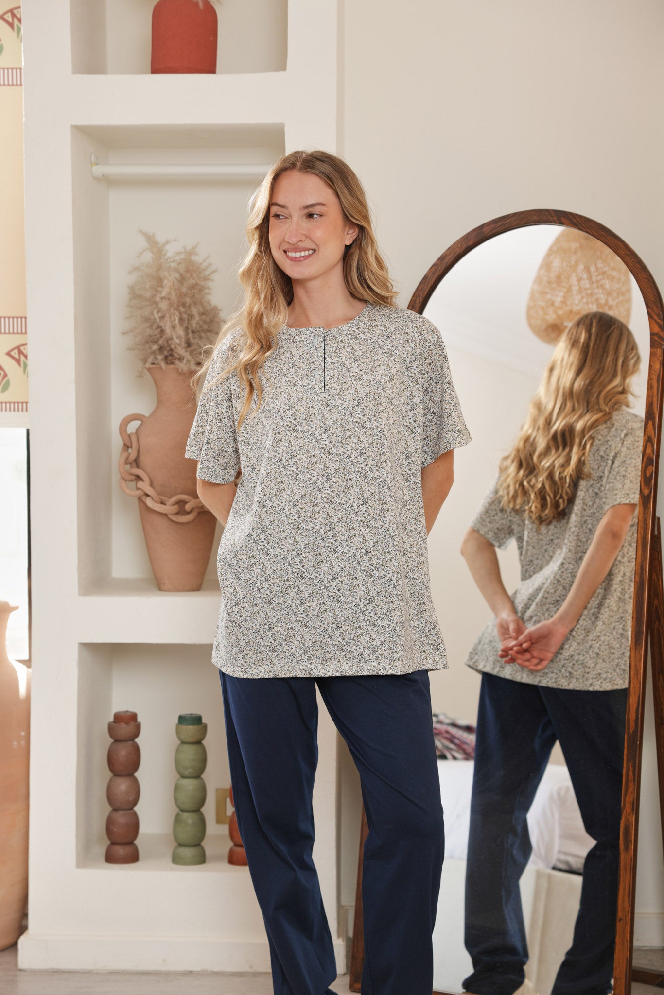 بيجاما نص كم مطبوع روتاري بنطلون ساده