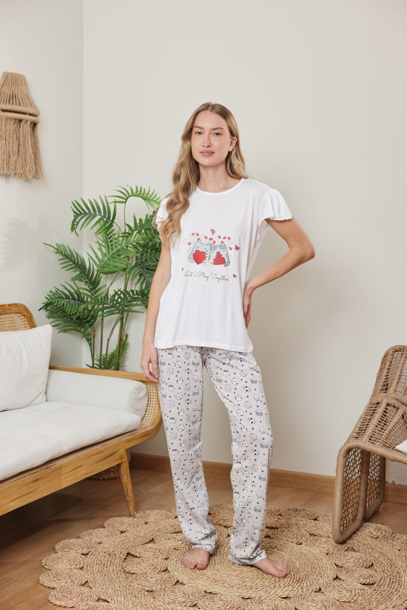 بيجاما ربع كم طباعه قطه بنطلون مطبوع