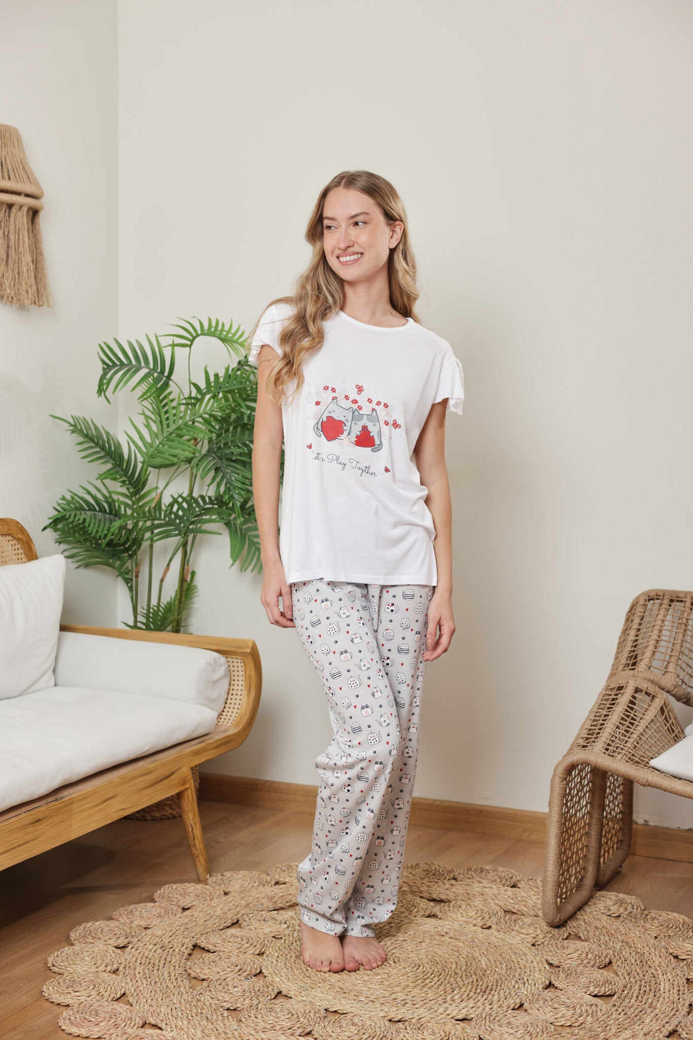 بيجاما ربع كم طباعه قطه بنطلون مطبوع