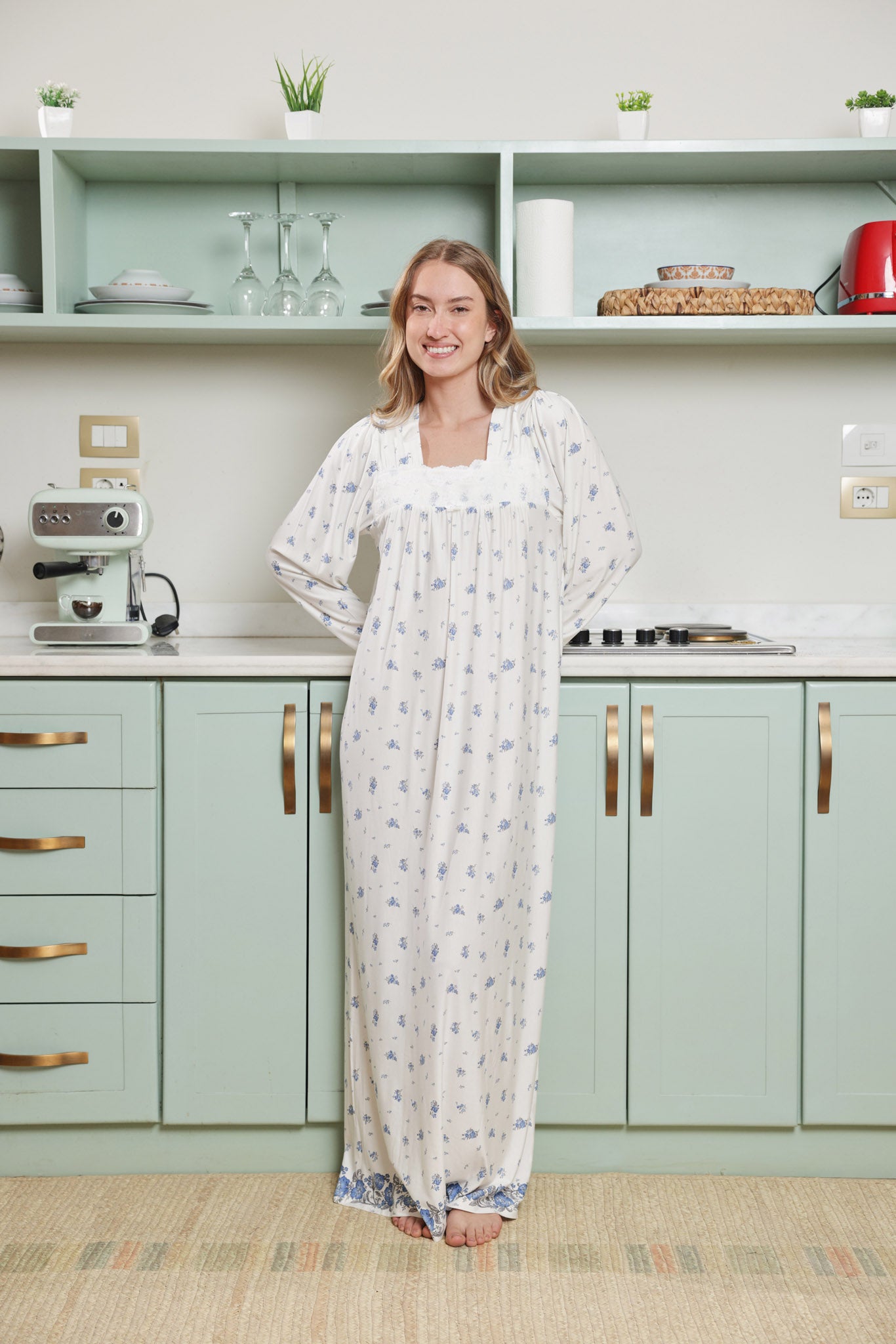 قميص ليكرا بكم مورا بسفره دانتيل