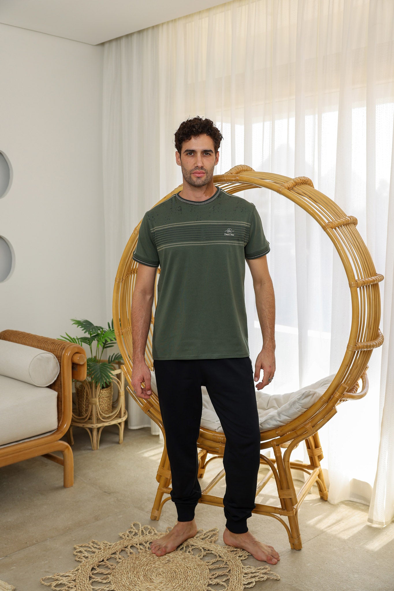 تريننج رجالي صدر مخطط بنطلون ساده