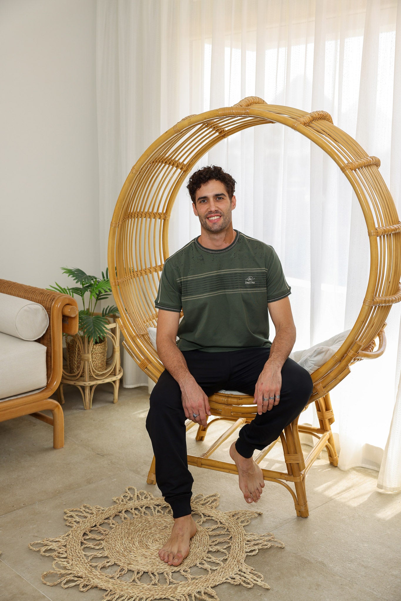 تريننج رجالي صدر مخطط بنطلون ساده