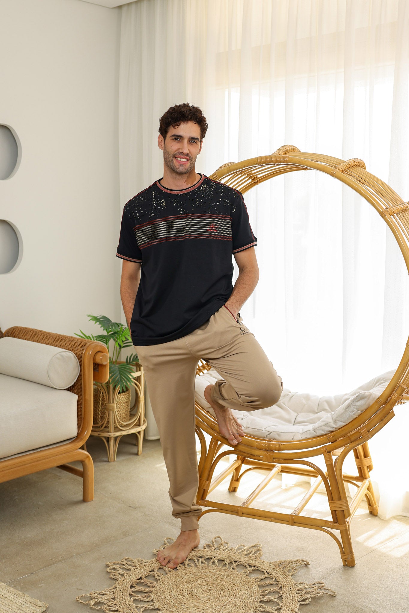 تريننج رجالي صدر مخطط بنطلون ساده