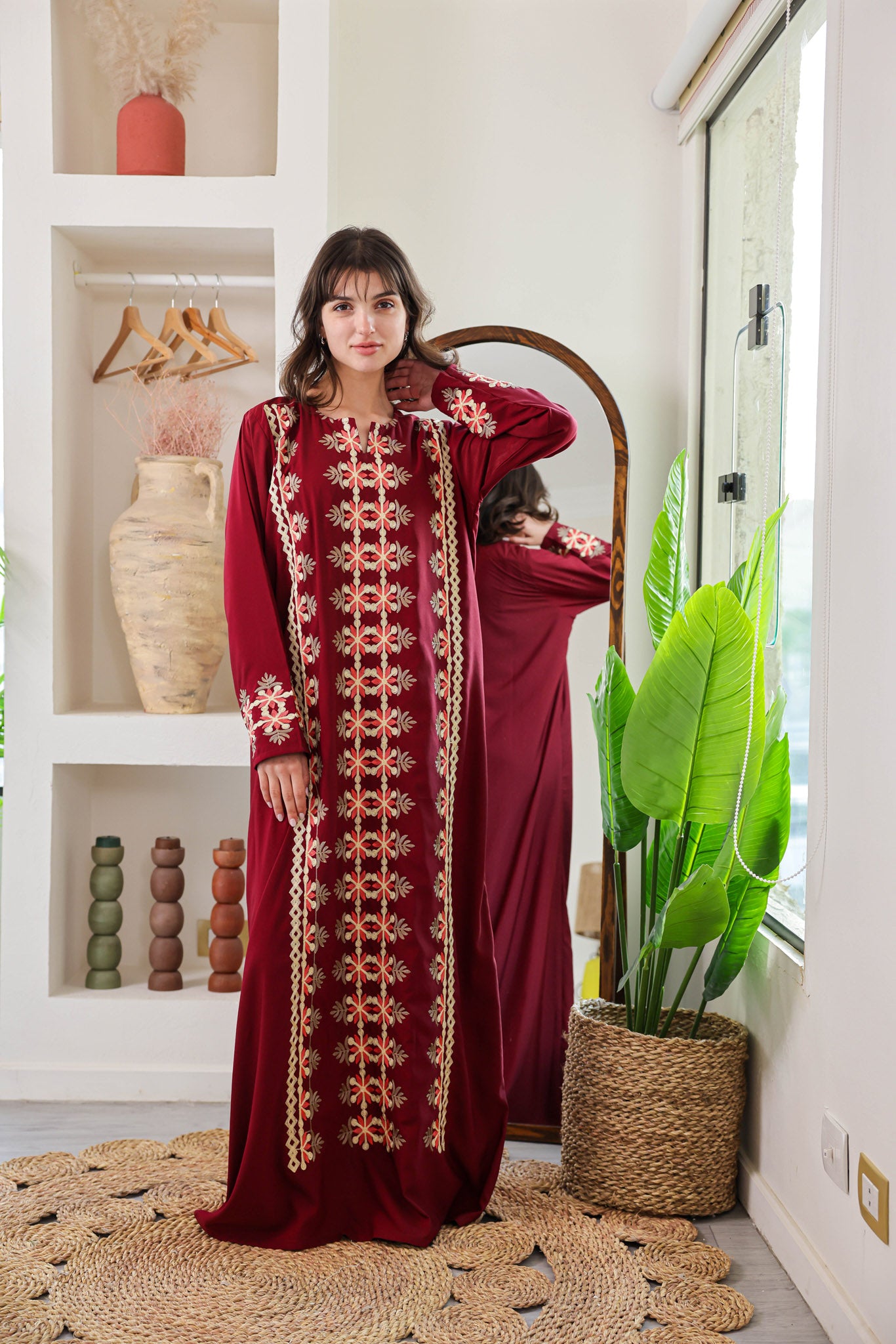 قميص داكرون ساده بكم مطرز 166