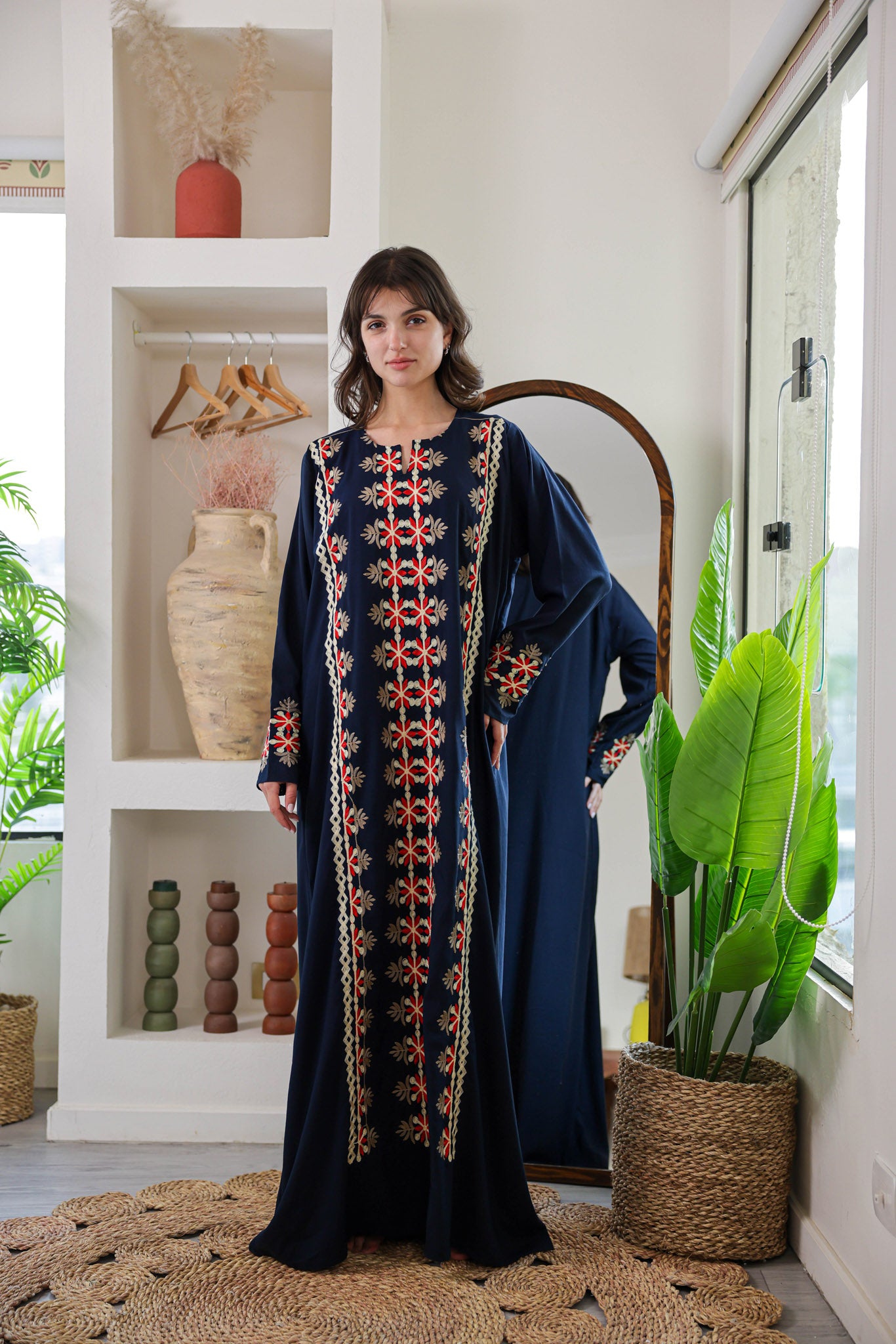 قميص داكرون ساده بكم مطرز 166