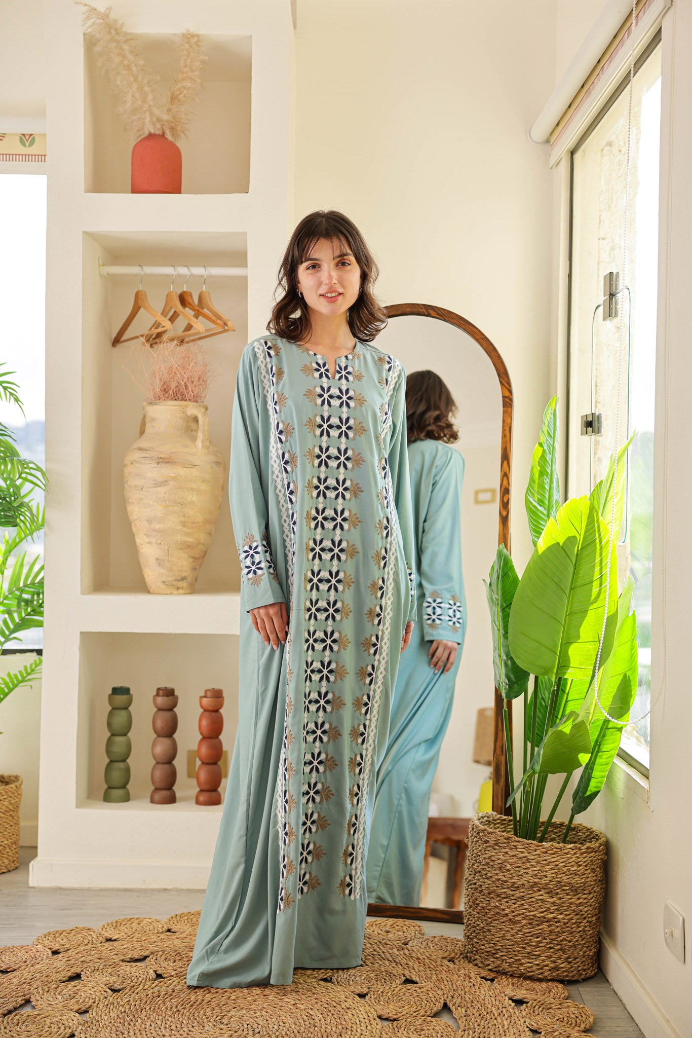 قميص داكرون ساده بكم مطرز 166