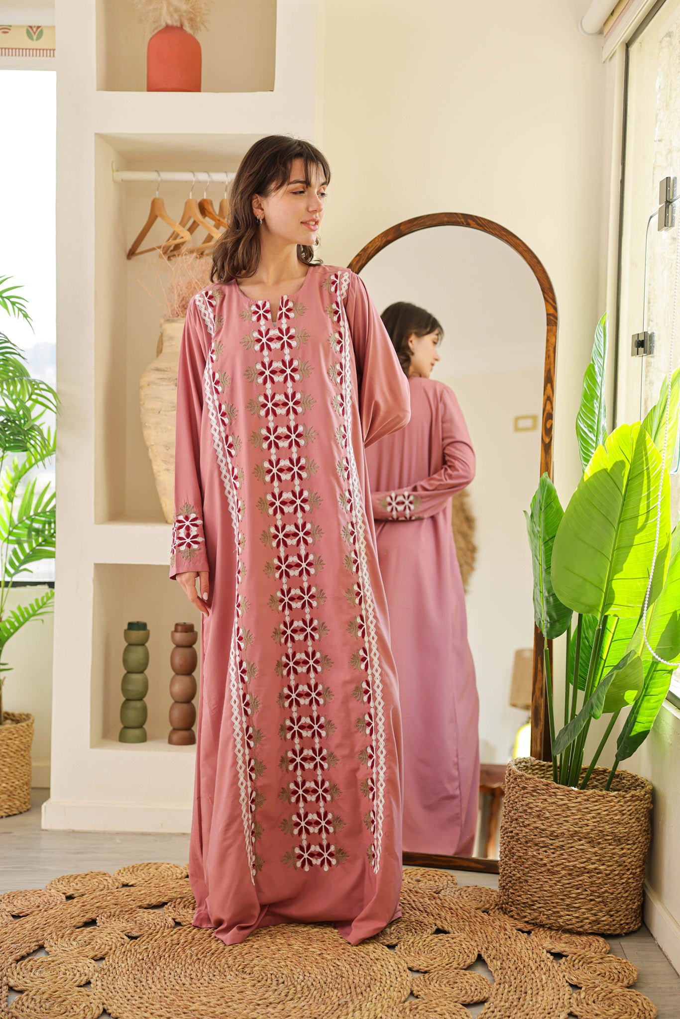 قميص داكرون ساده بكم مطرز 166