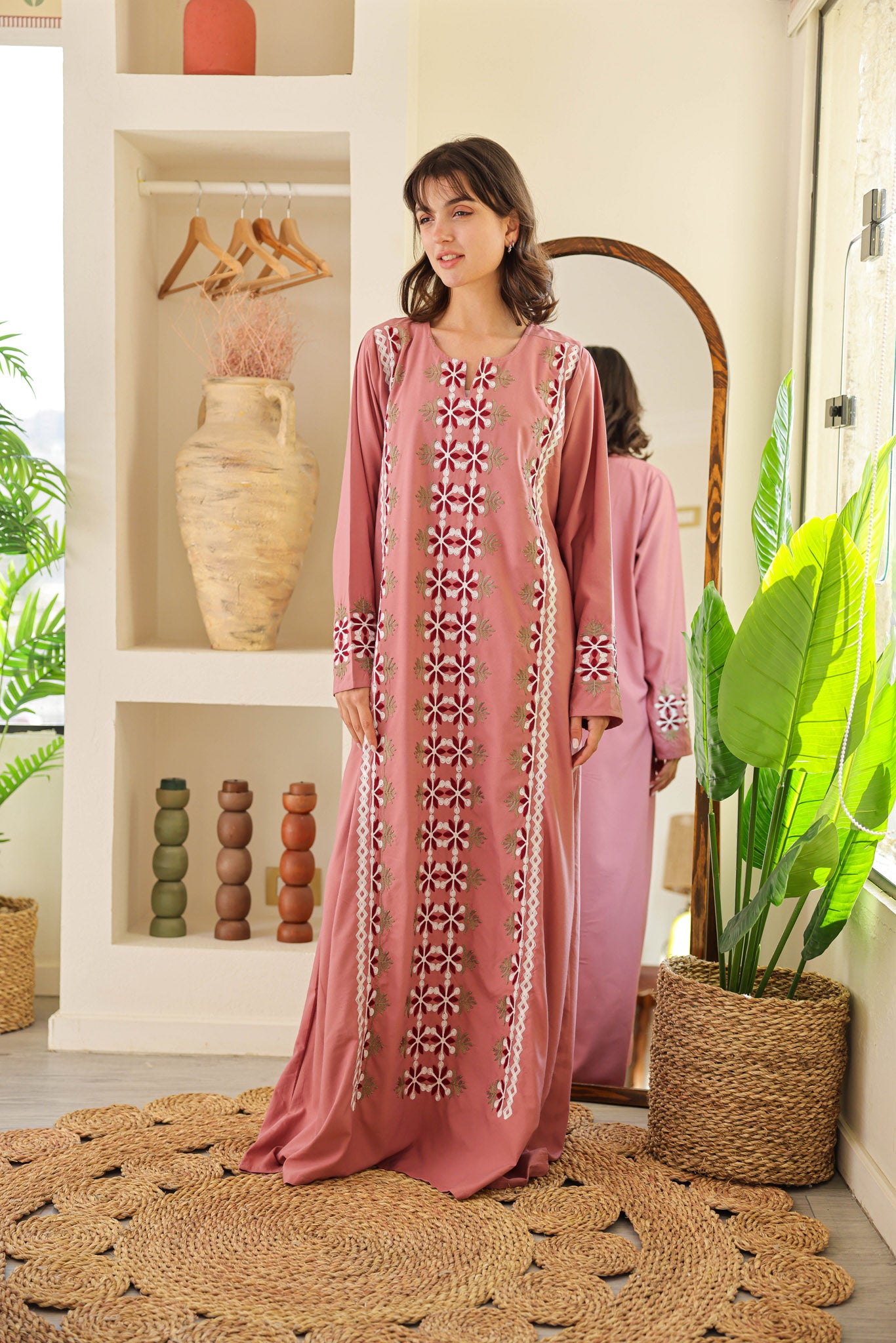 قميص داكرون ساده بكم مطرز 166