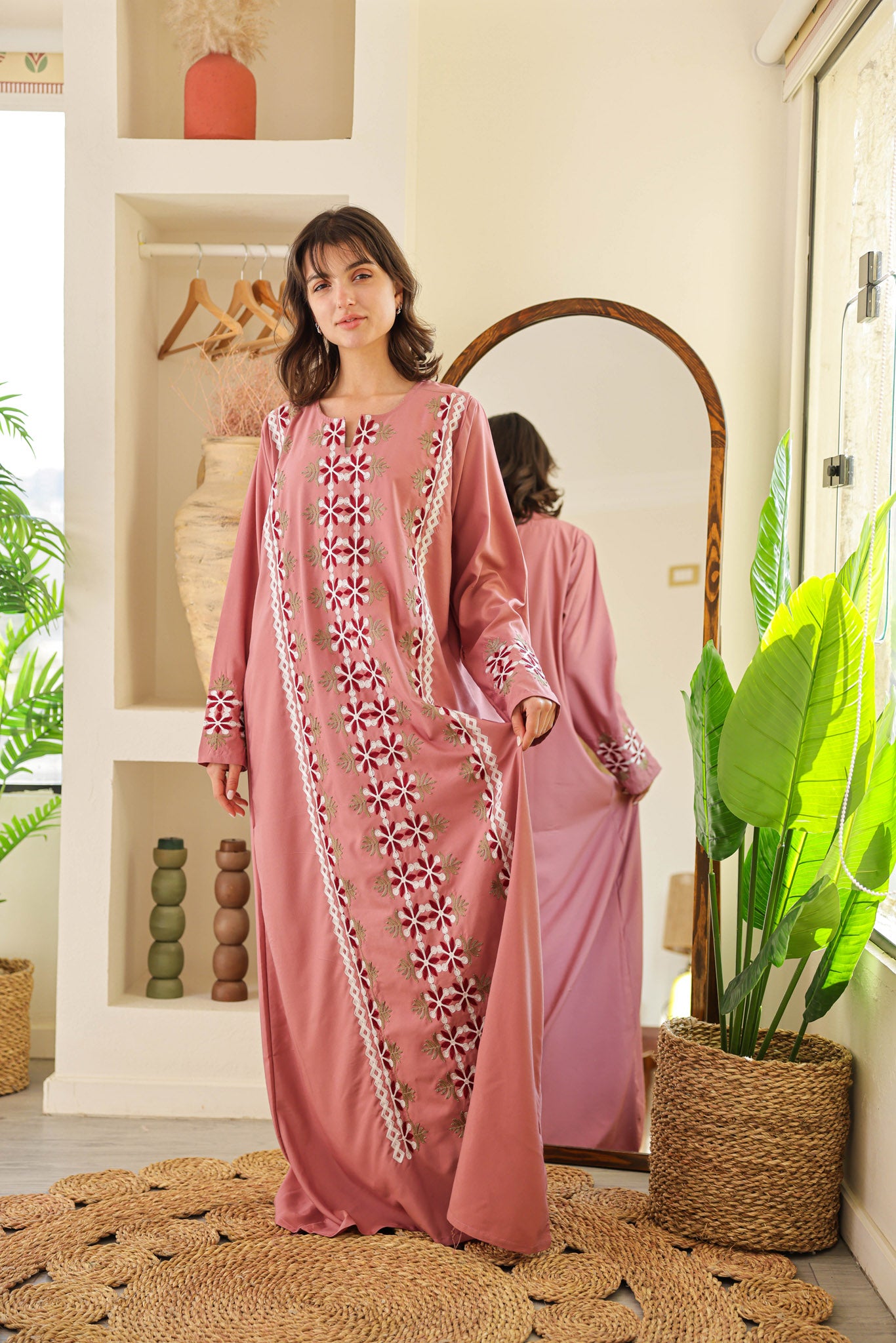 قميص داكرون ساده بكم مطرز 166