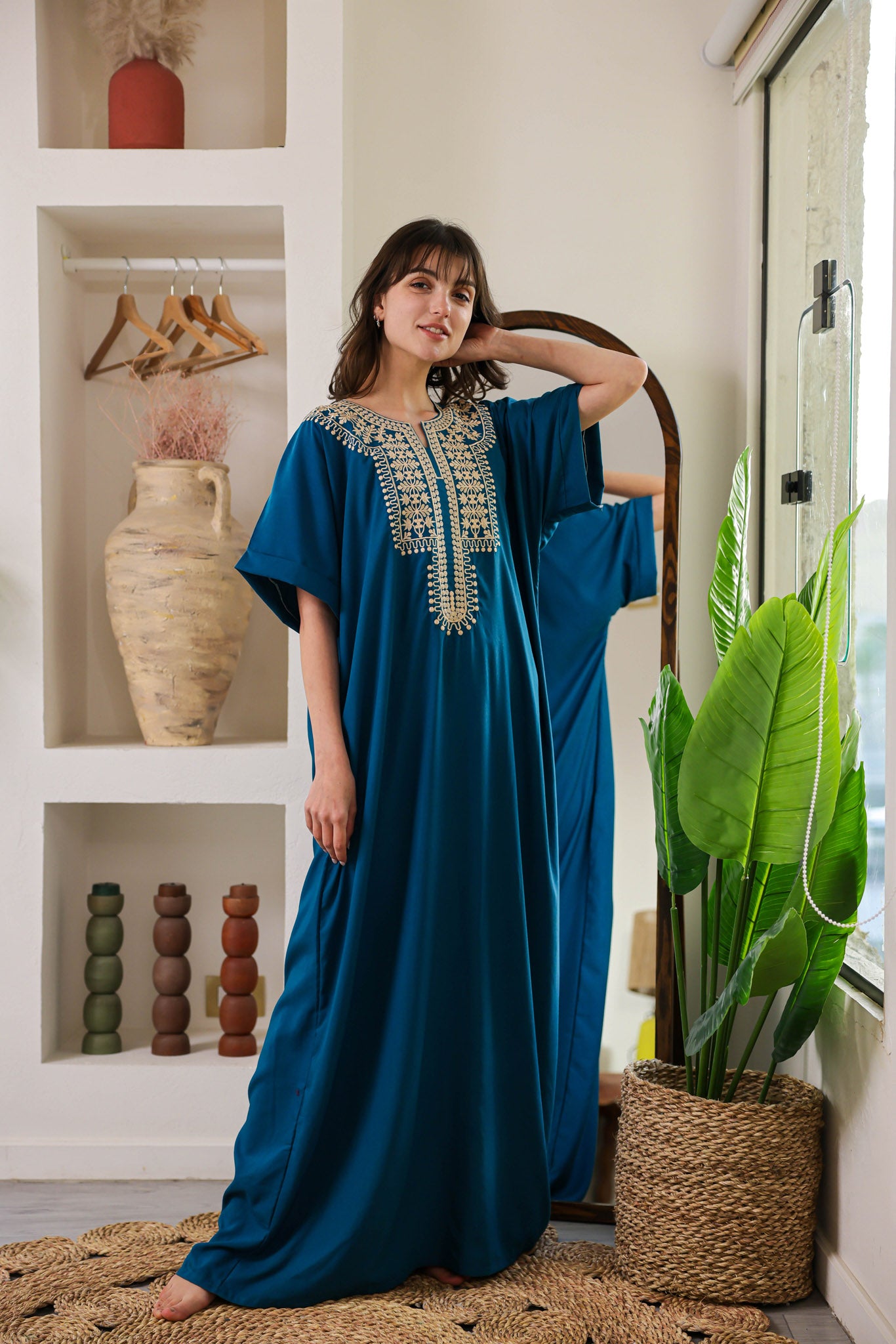 قميص داكرون نص كم مطرز