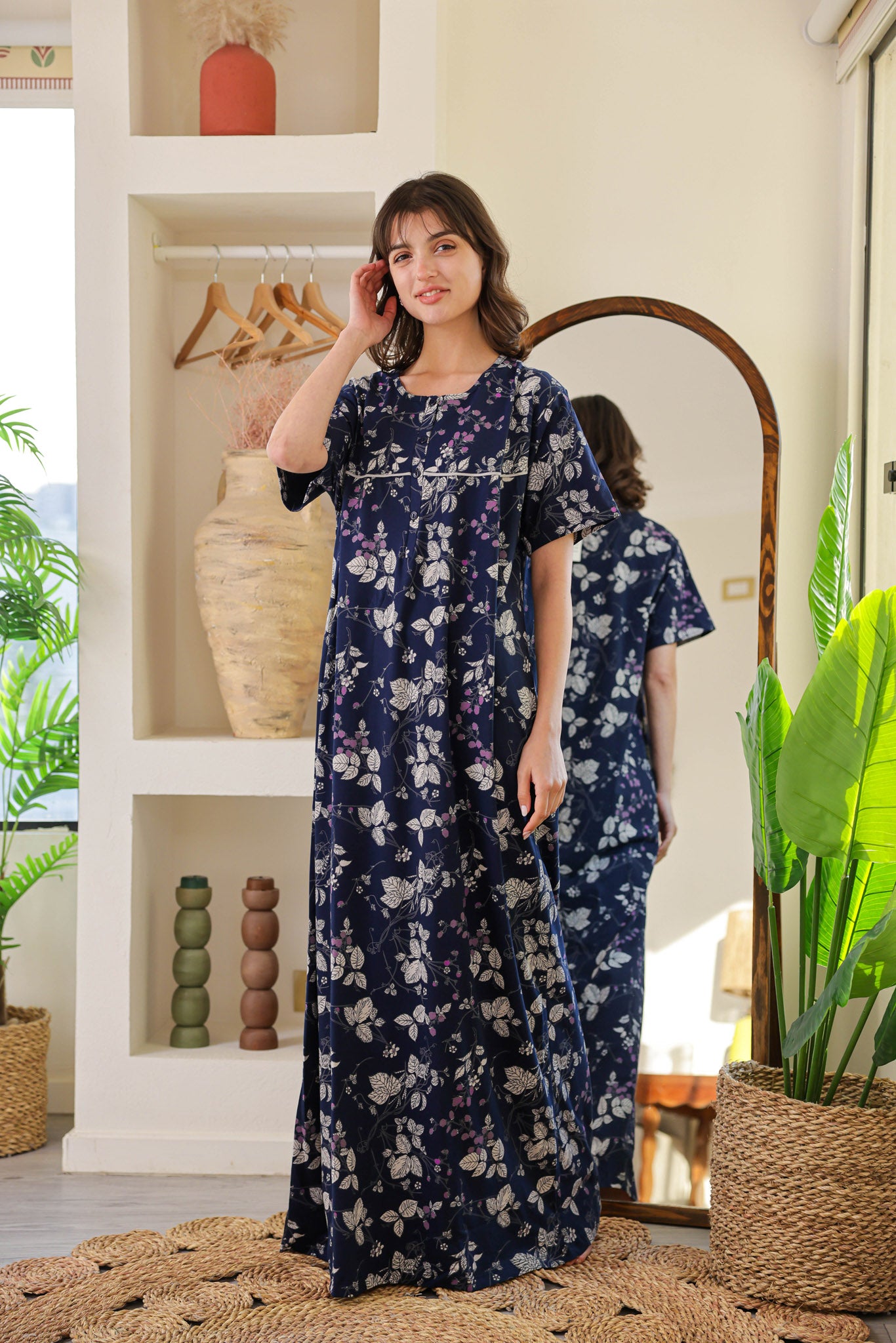 قميص نص كم مطبوع ورده بسفره ومرد بندا بزراير