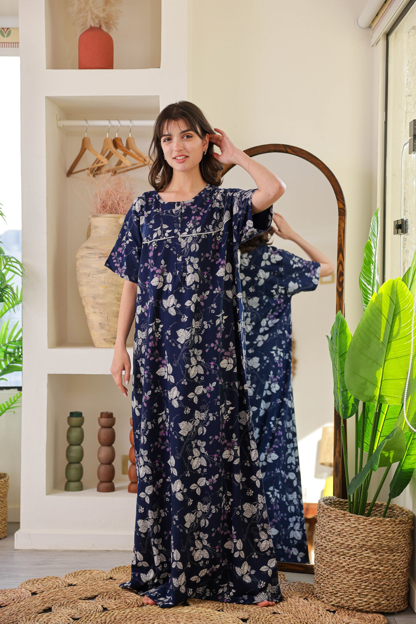 قميص نص كم مطبوع ورده بسفره ومرد بندا بزراير