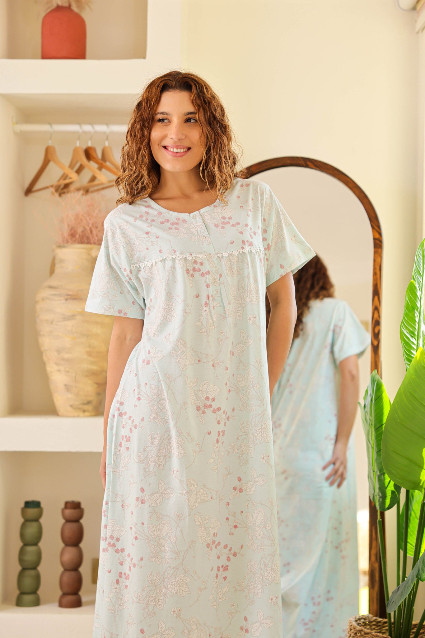 قميص نص كم قطن مطبوع بسفره بندا وزراير