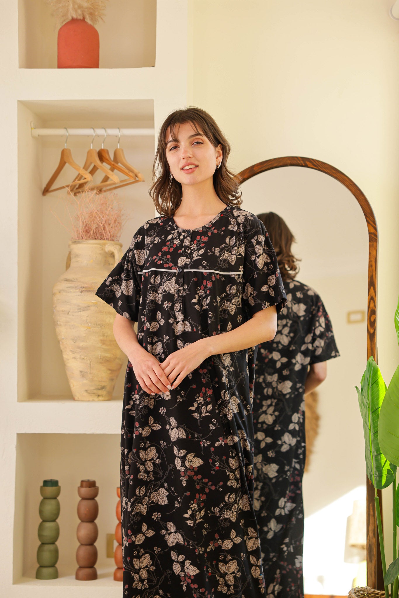 قميص نص كم مطبوع ورده بسفره ومرد بندا بزراير