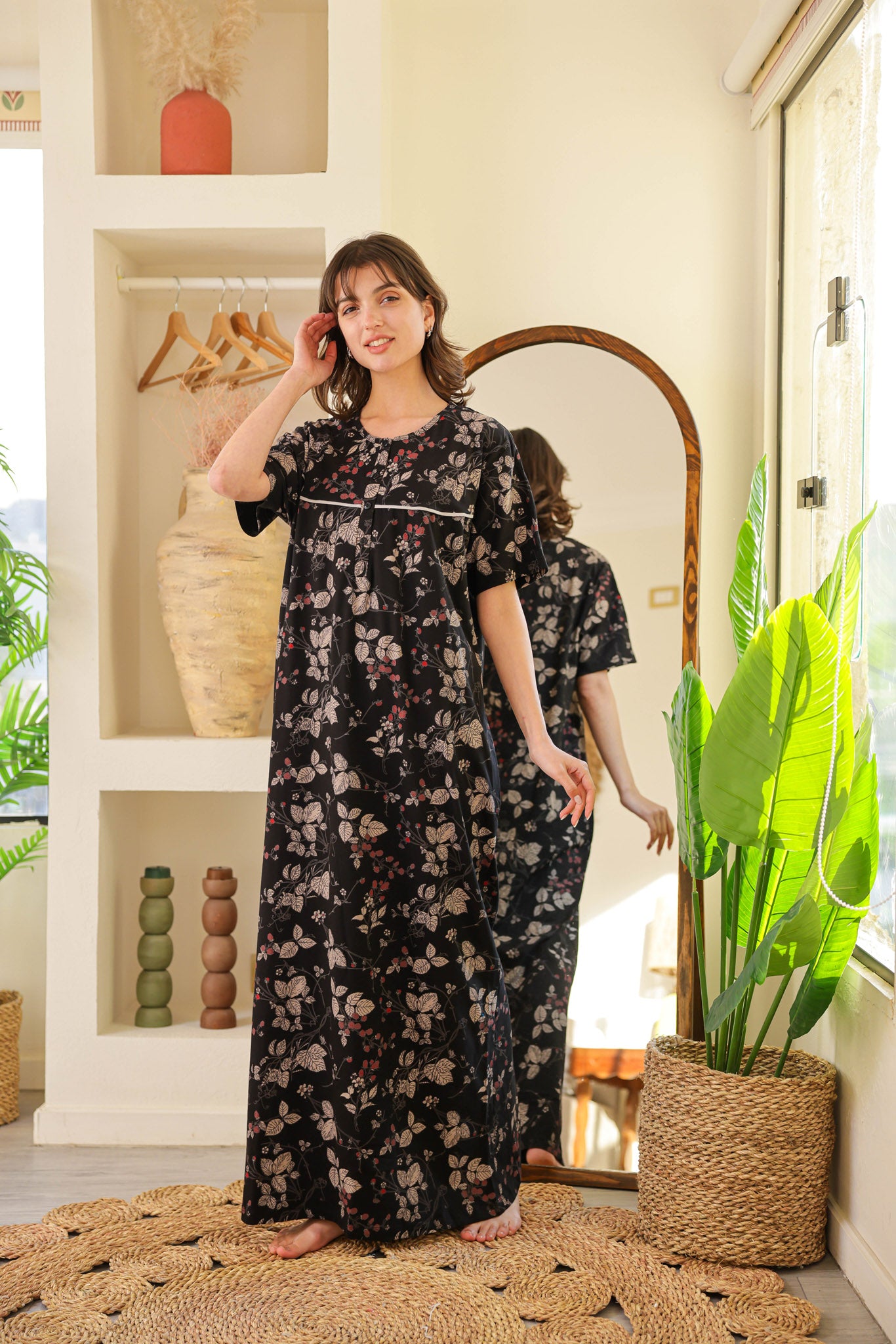 قميص نص كم مطبوع ورده بسفره ومرد بندا بزراير