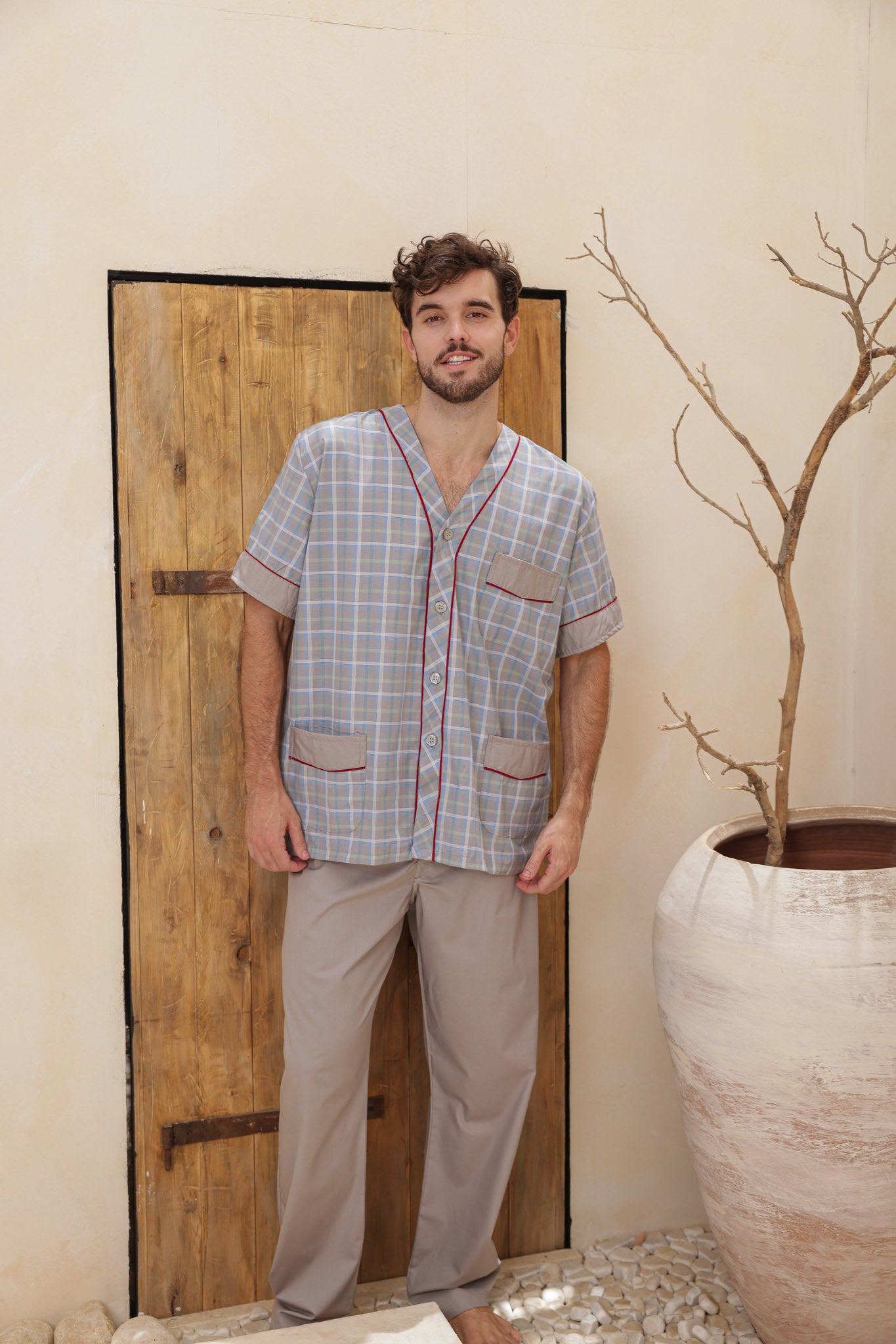 بيجاما رجالي سلاحي كلاسيك بزراير