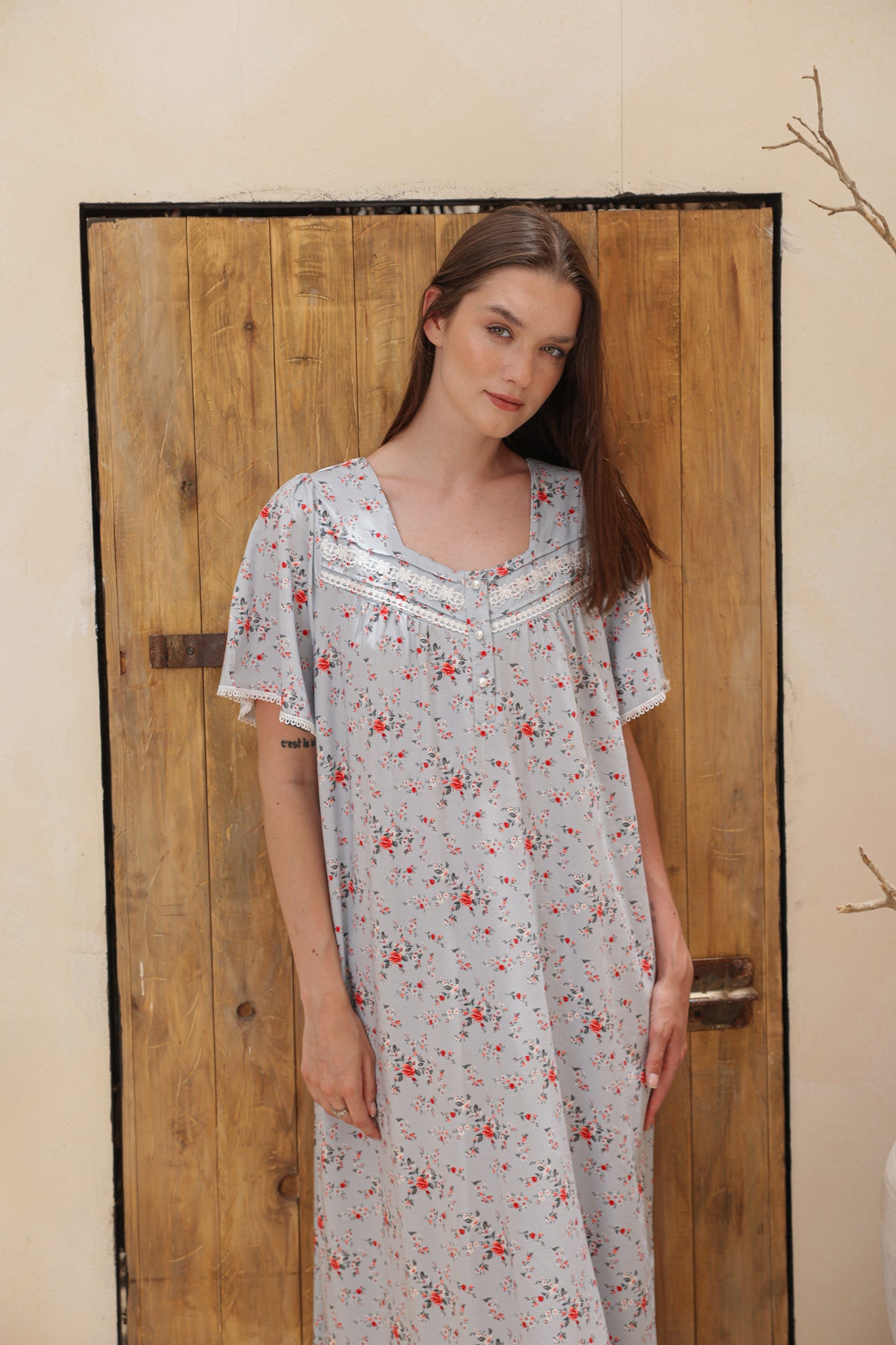 قميص ليكرا مايكي رقبه مربعه بنرفيرات جبير ومرد نص كم