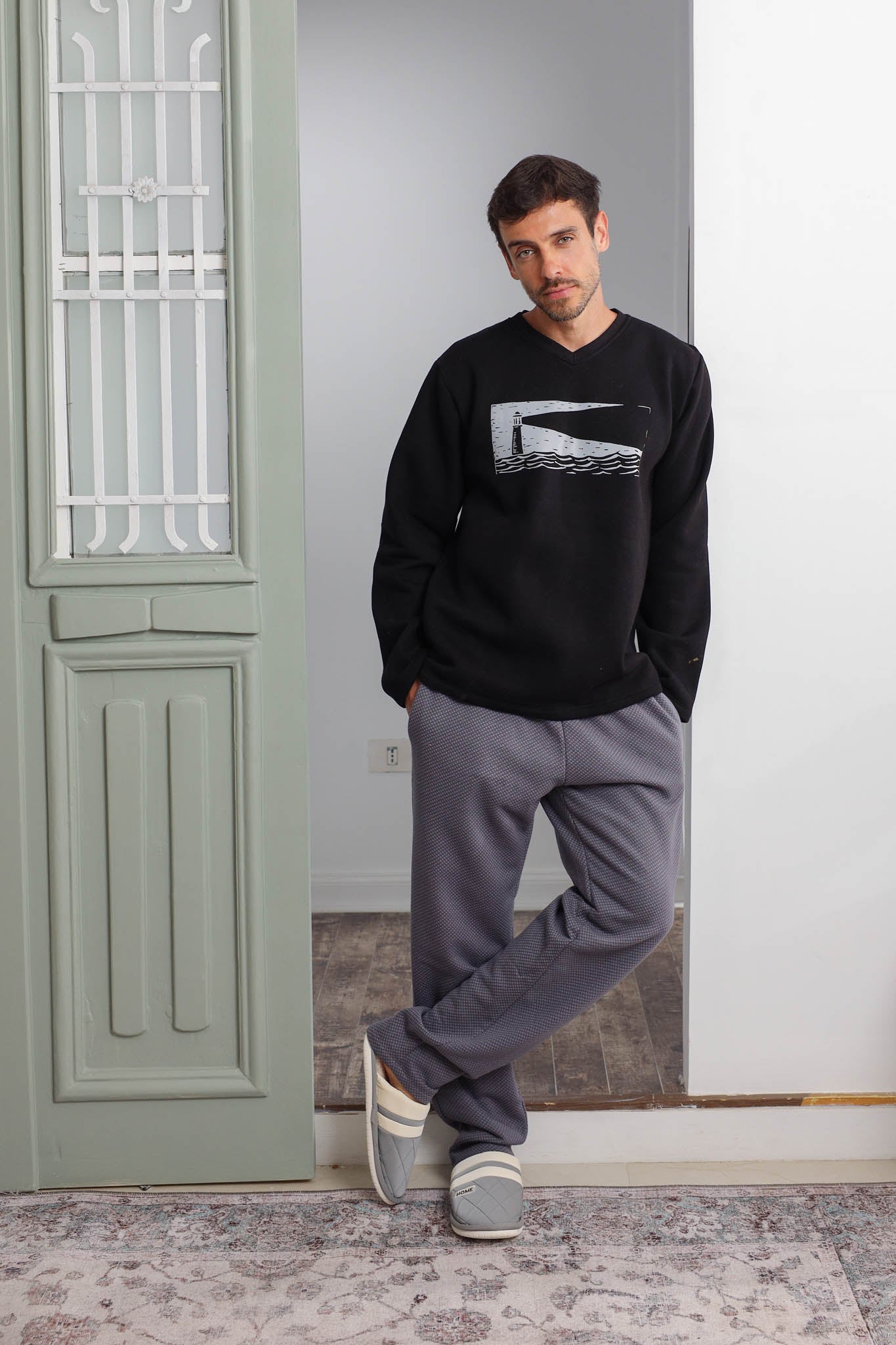 بيجاما ميلتون صدر مطبوع بنطلون روتاري