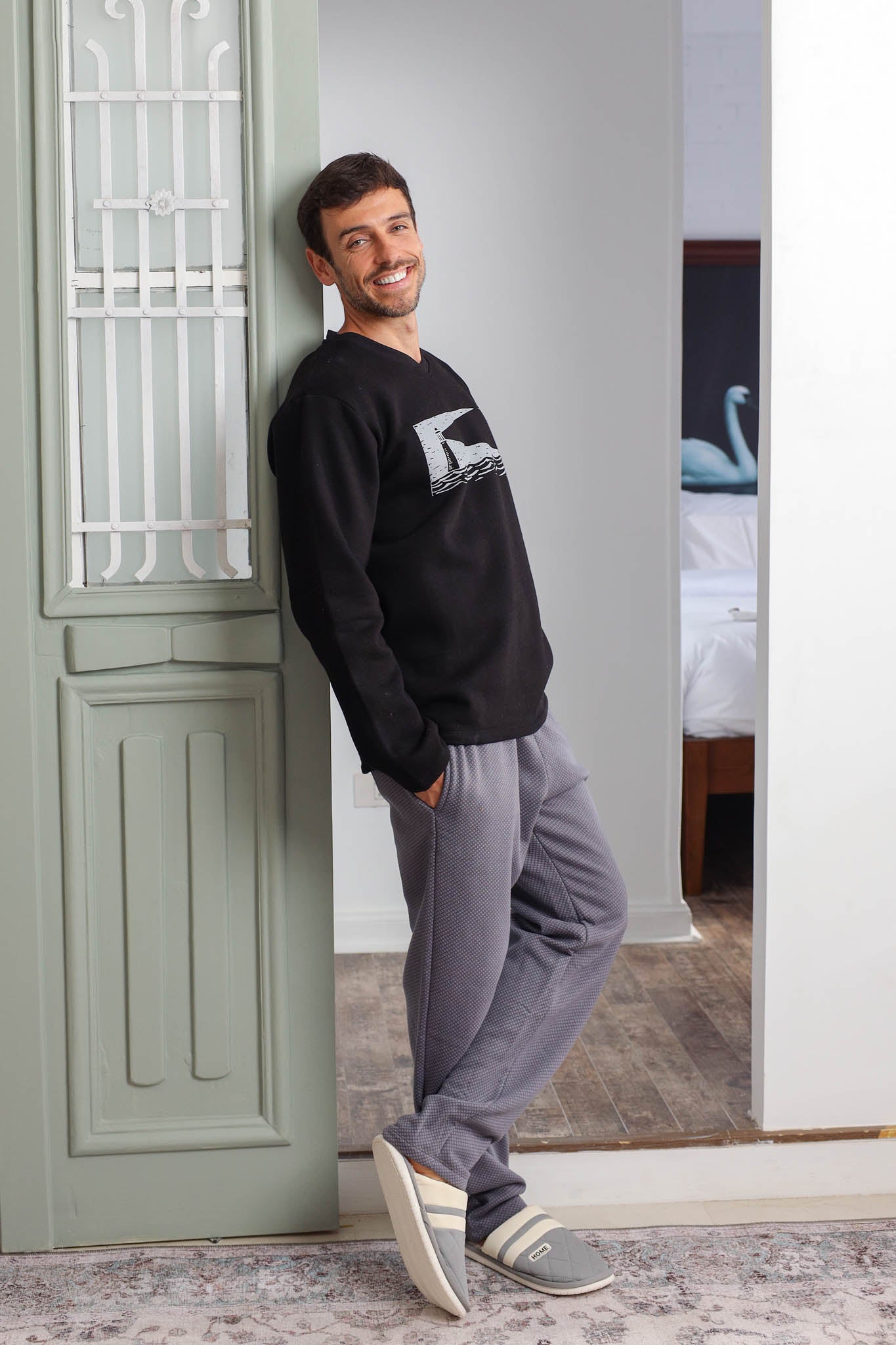 بيجاما ميلتون صدر مطبوع بنطلون روتاري