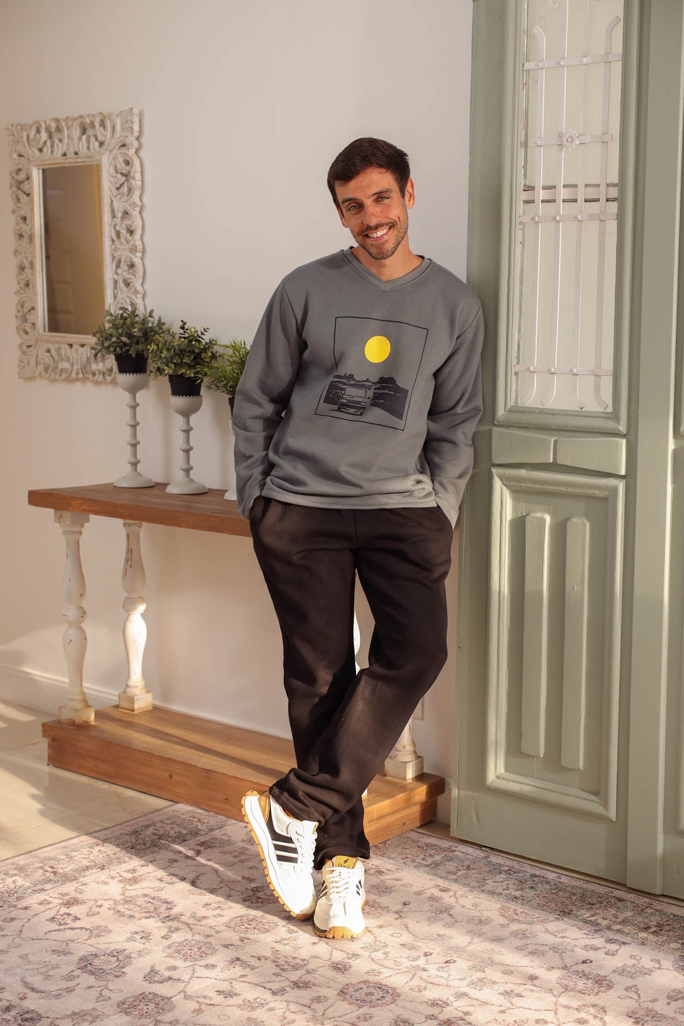 بيجاما ميلتون طباعه الشمس بنطلون ساده