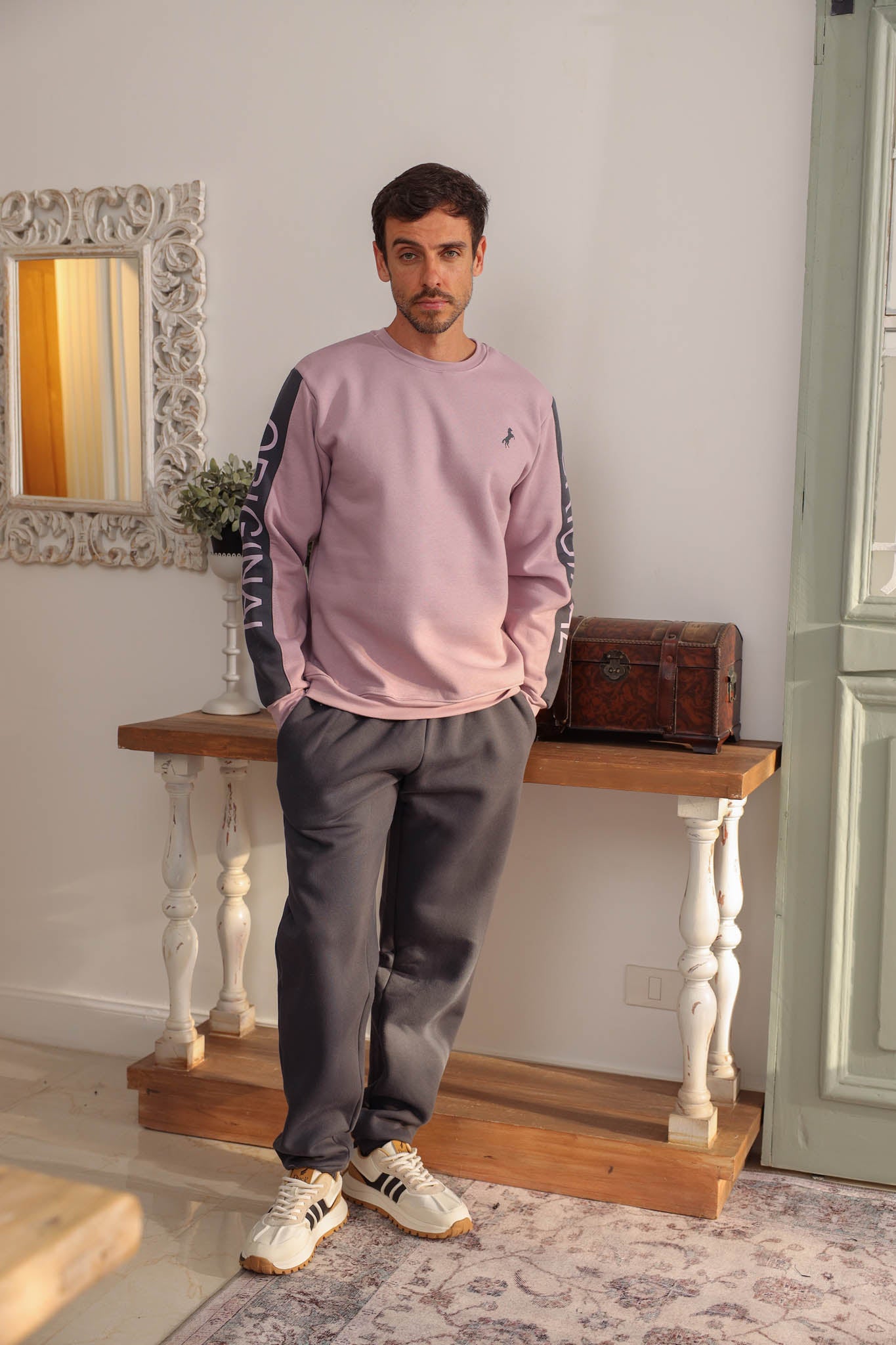 تريننج ميلتون تطريز حصان