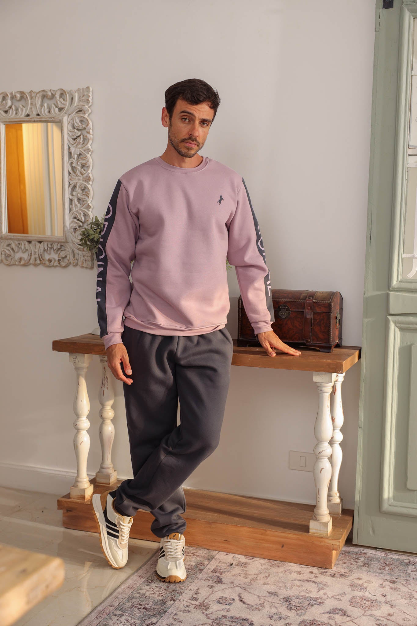 تريننج ميلتون تطريز حصان