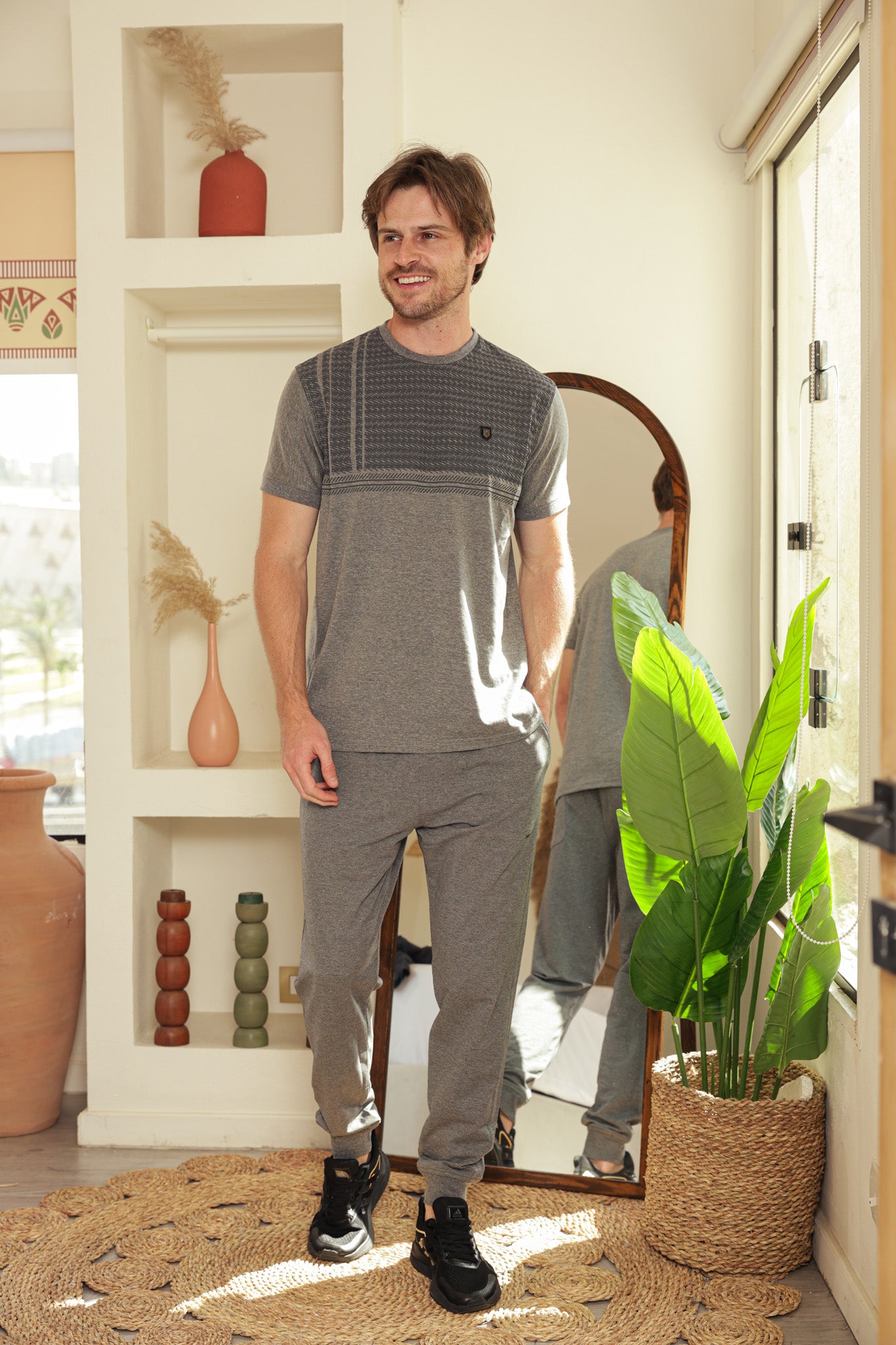 تريننج رجالي راوند صدر أشكال هندسيه