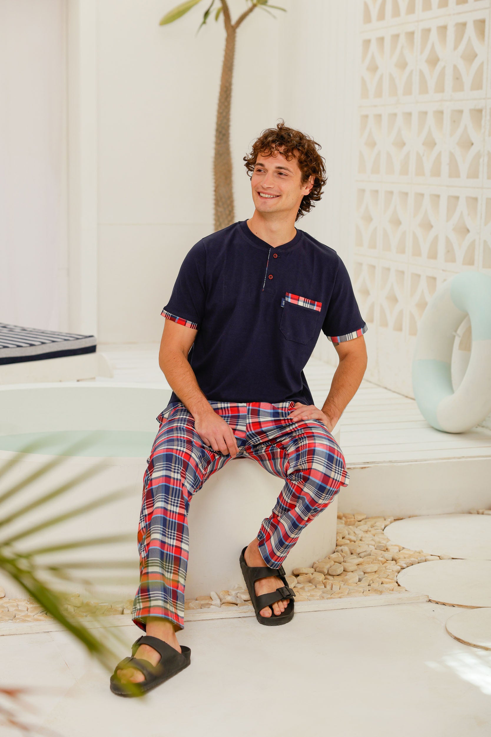 بيجاما نص كم بجيب ع الصدر بنطلون كاروهات