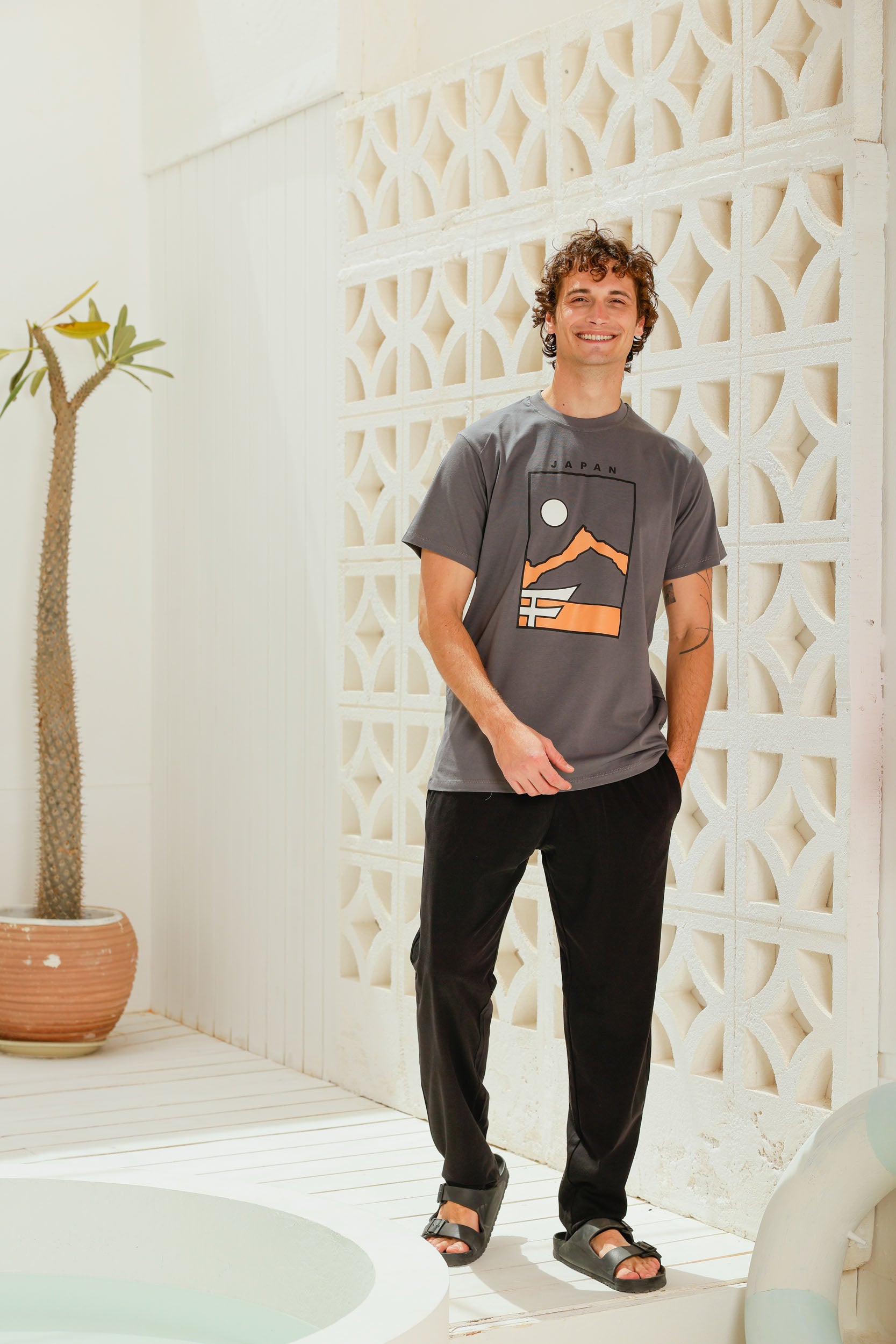 بيجاما نص كم مطبوع بنطلون ساده