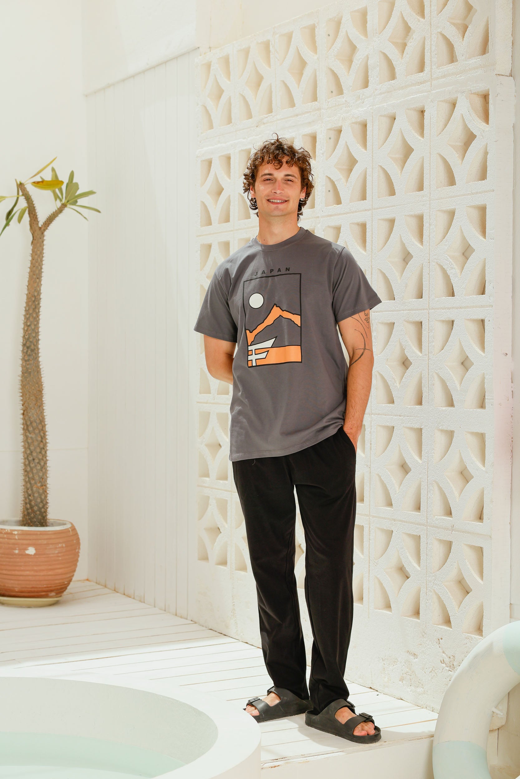 بيجاما نص كم مطبوع بنطلون ساده