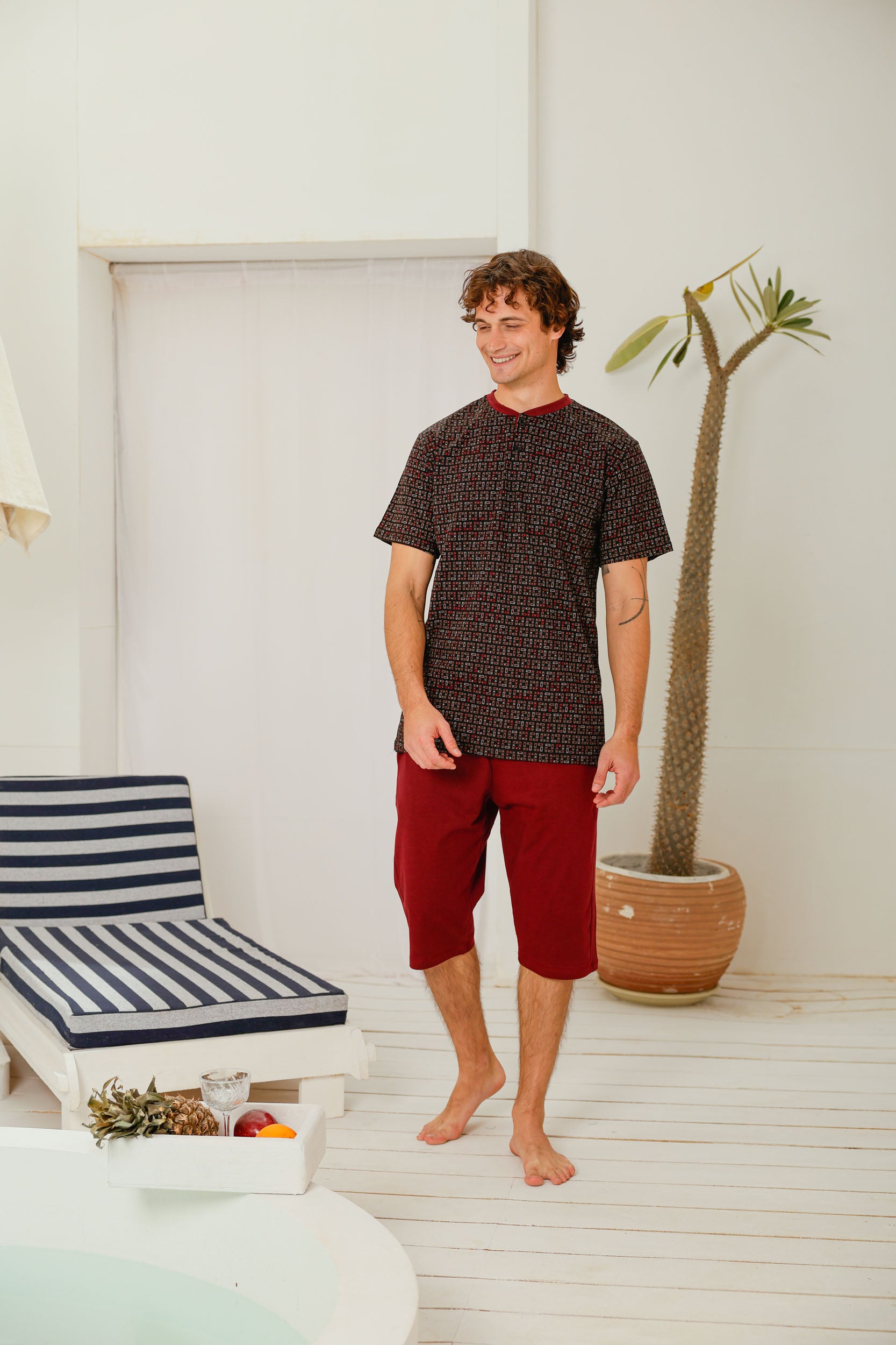 بيجاما نص كم بندا وزراير مطبوع شورت طويل