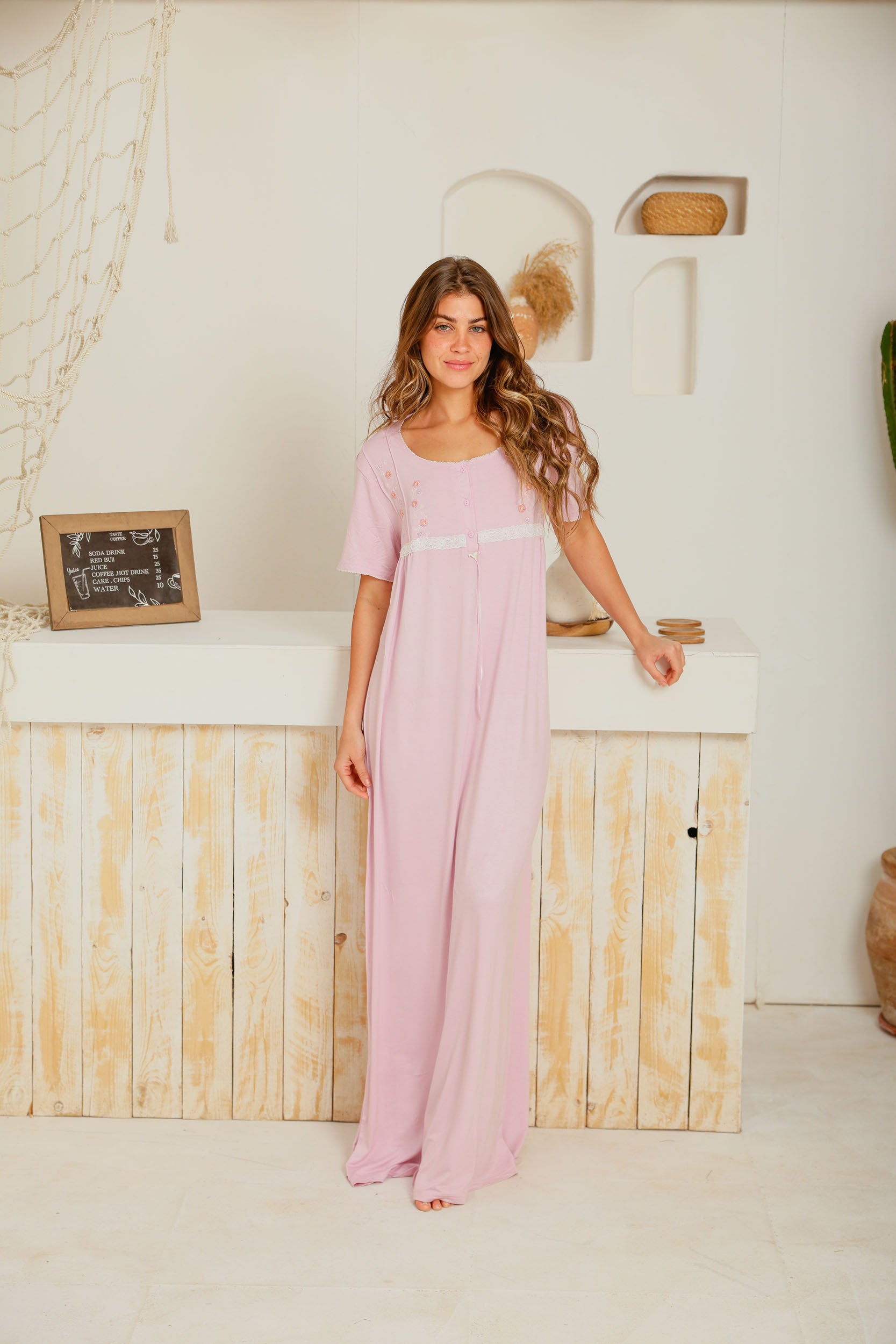 قميص نص كم ساده مطرز فسكوز ليكرا