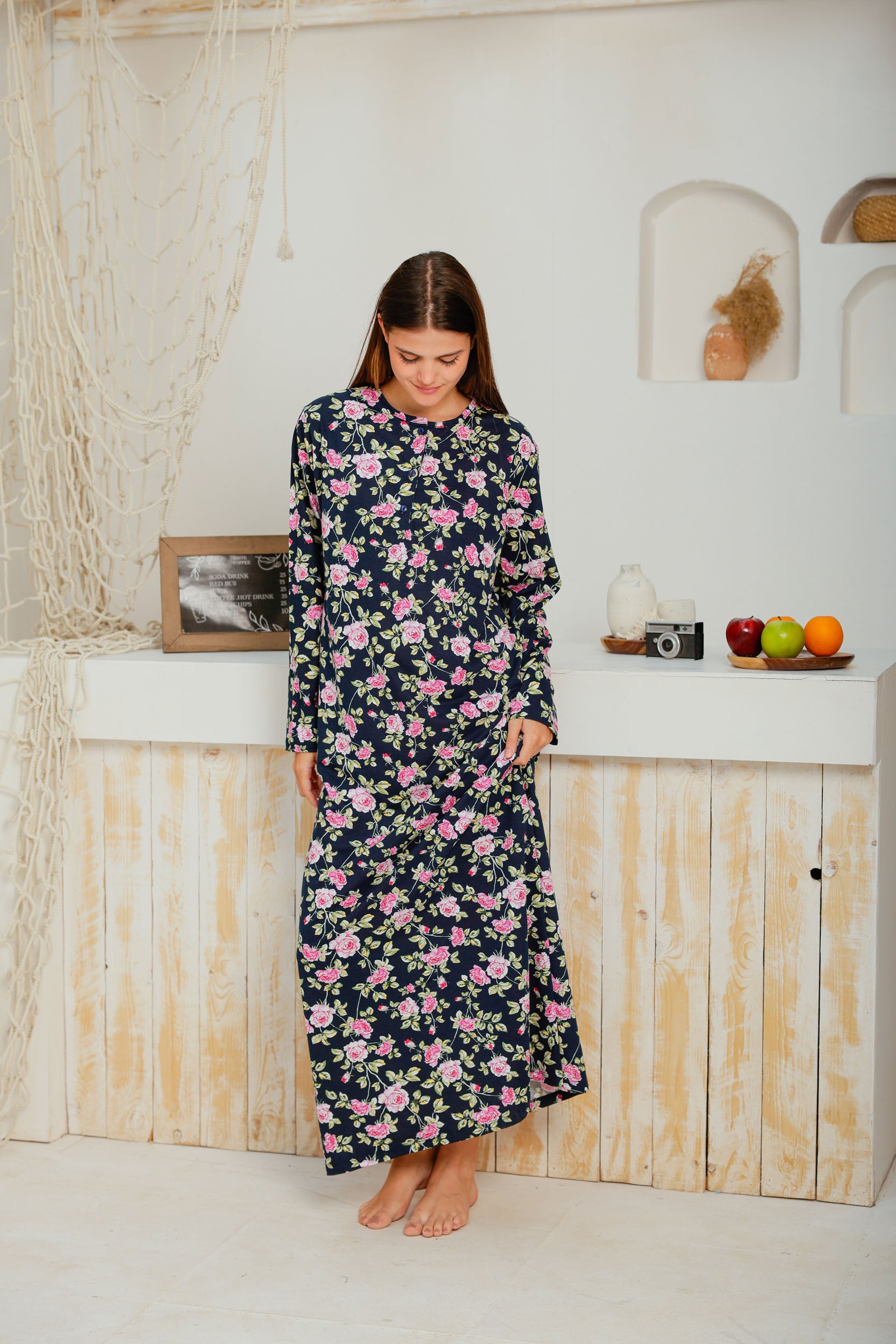 قميص كم مطبوع ورده بندا وزراير