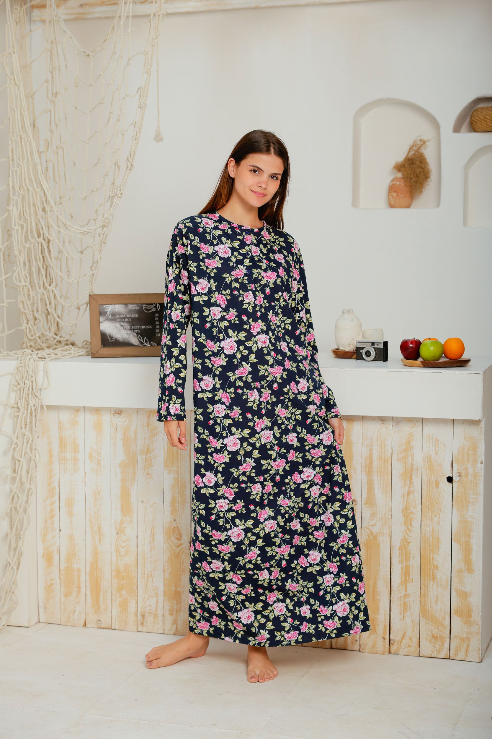 قميص كم مطبوع ورده بندا وزراير