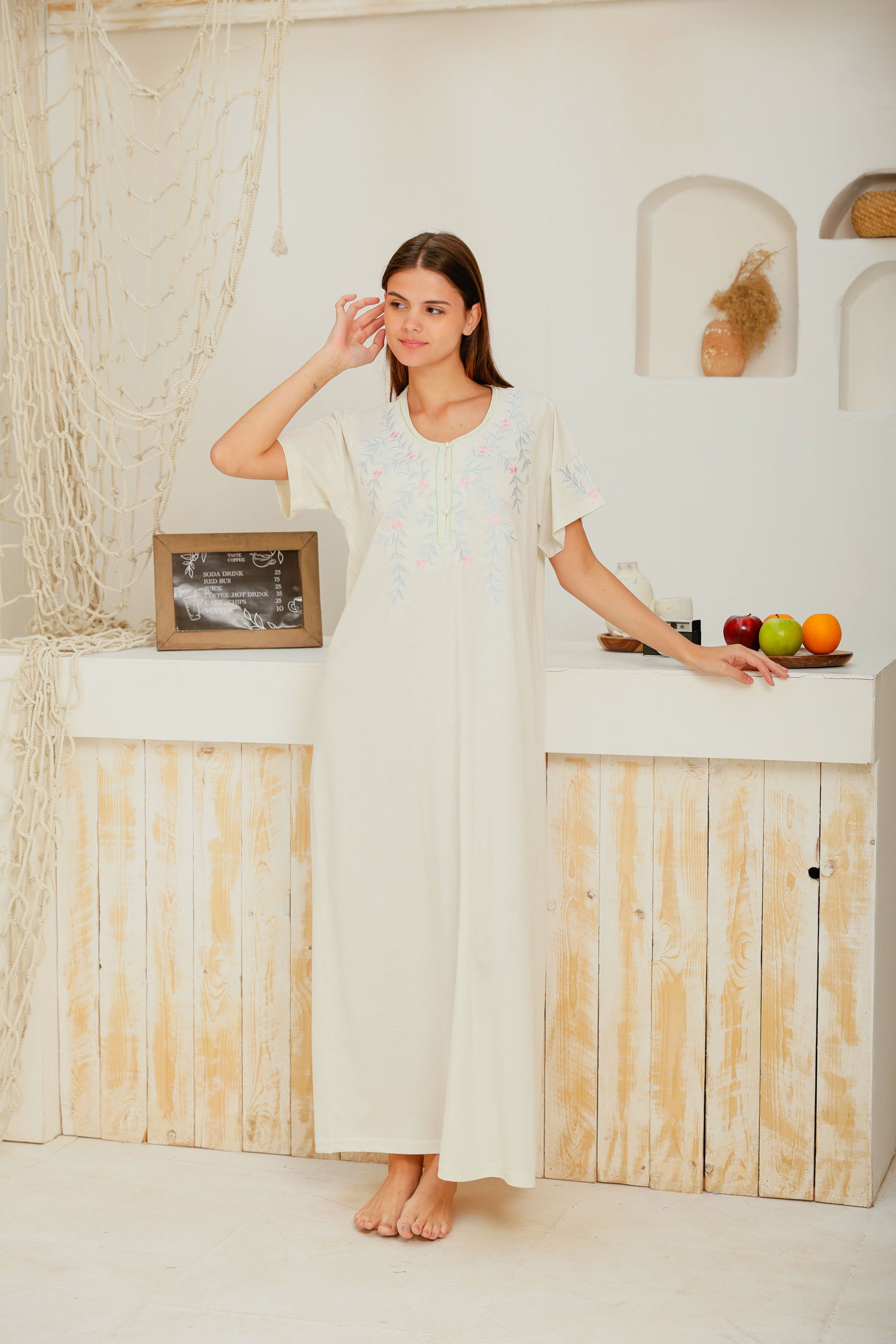 قميص نص كم ساده بنا وزراير مطرز فروع