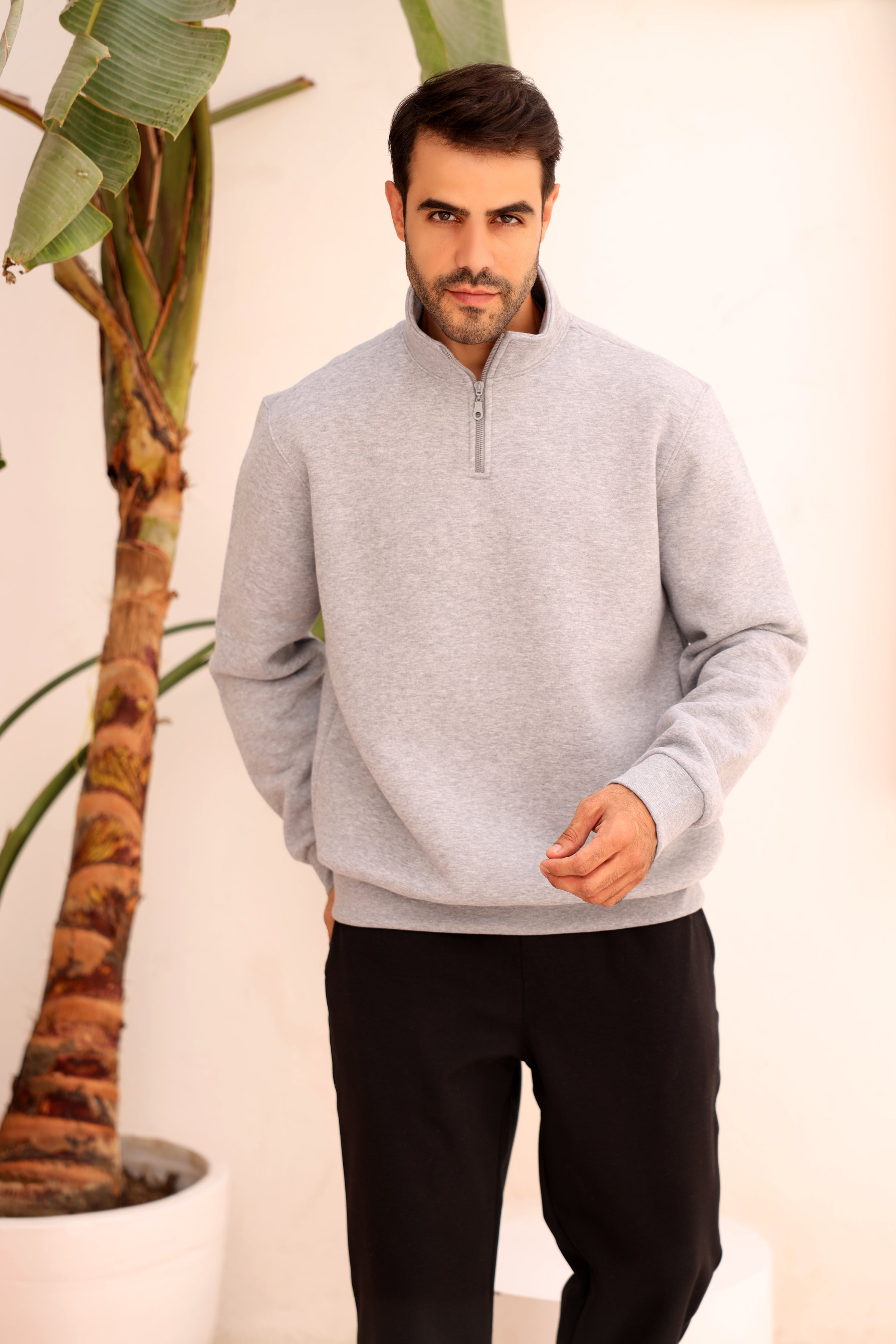 سويت شرت نص ياقه ميلتون