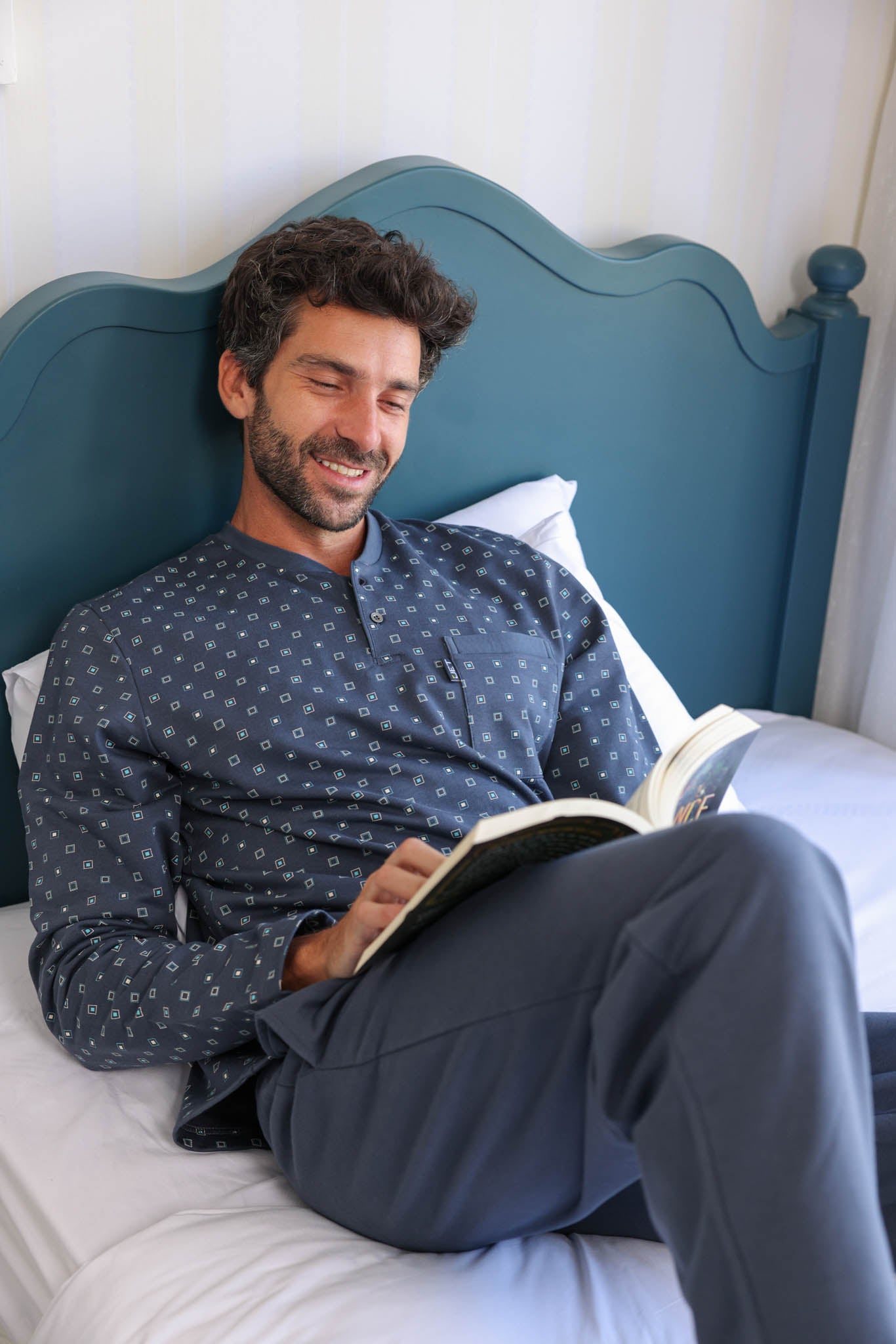 بيجاما ميلتون توب مطبوع روتاري بنطلون ساده