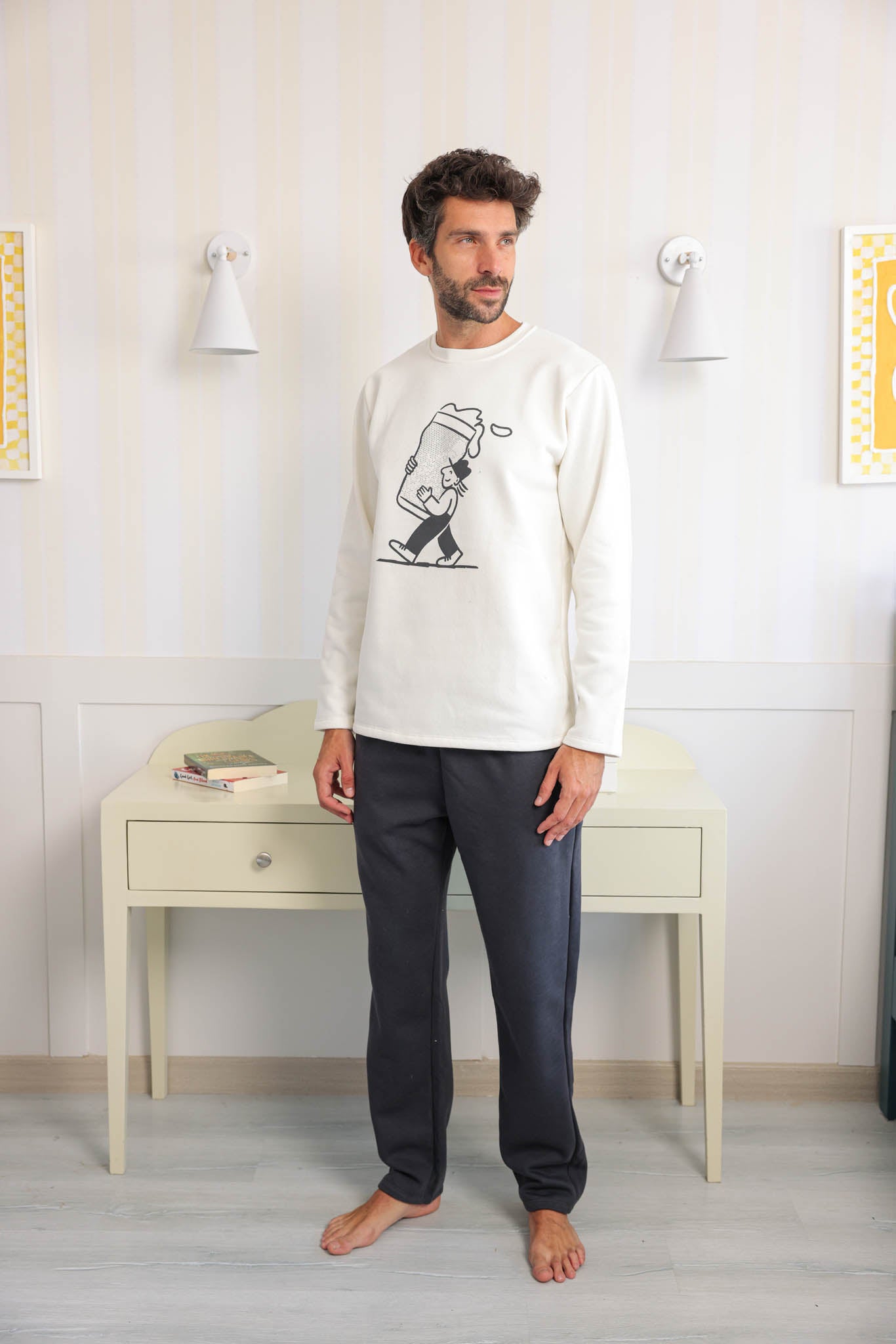 بيجاما ميلتون مطبوع بنطلون ساده