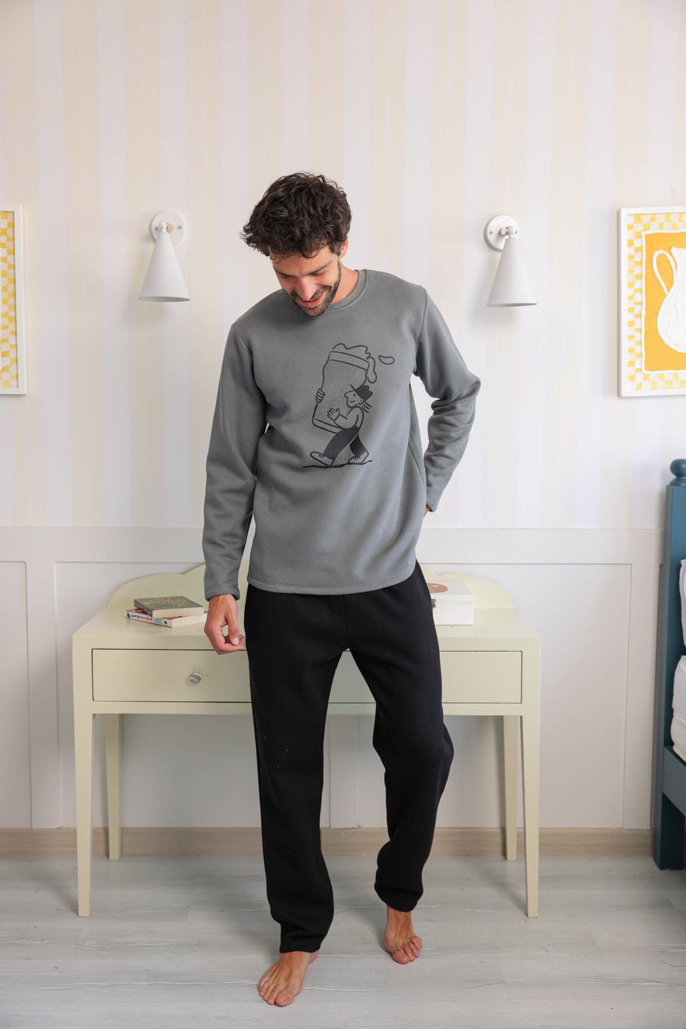 بيجاما ميلتون مطبوع بنطلون ساده